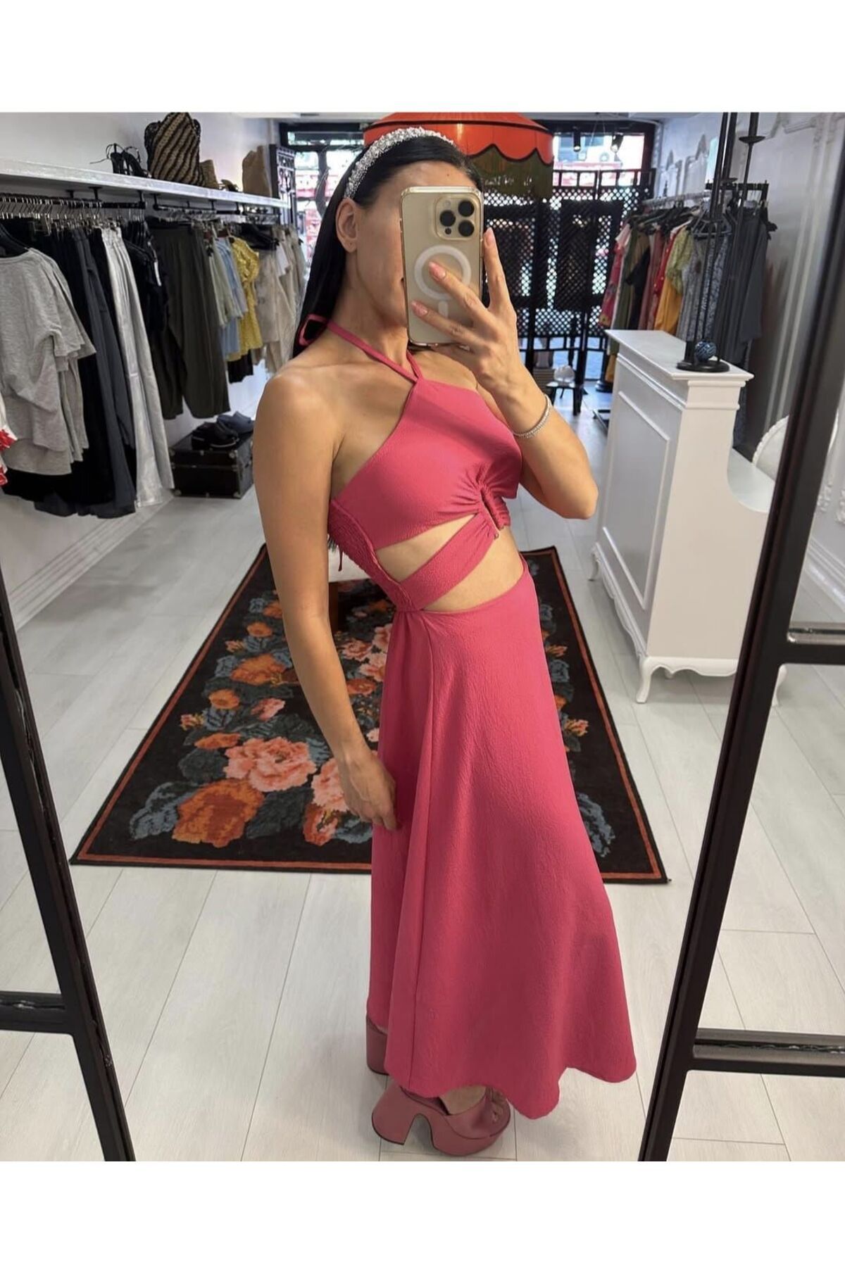 MARE BUTİK Cut-Out Detaylı Fuşya Elbise-S