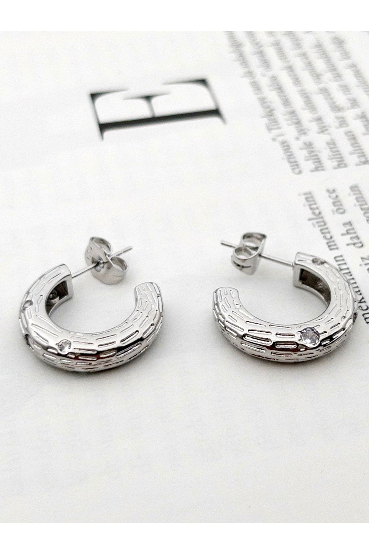 Siya Silver Zirkon Taşlı Kalın Çelik Çivi Küpe - 2,1 cm