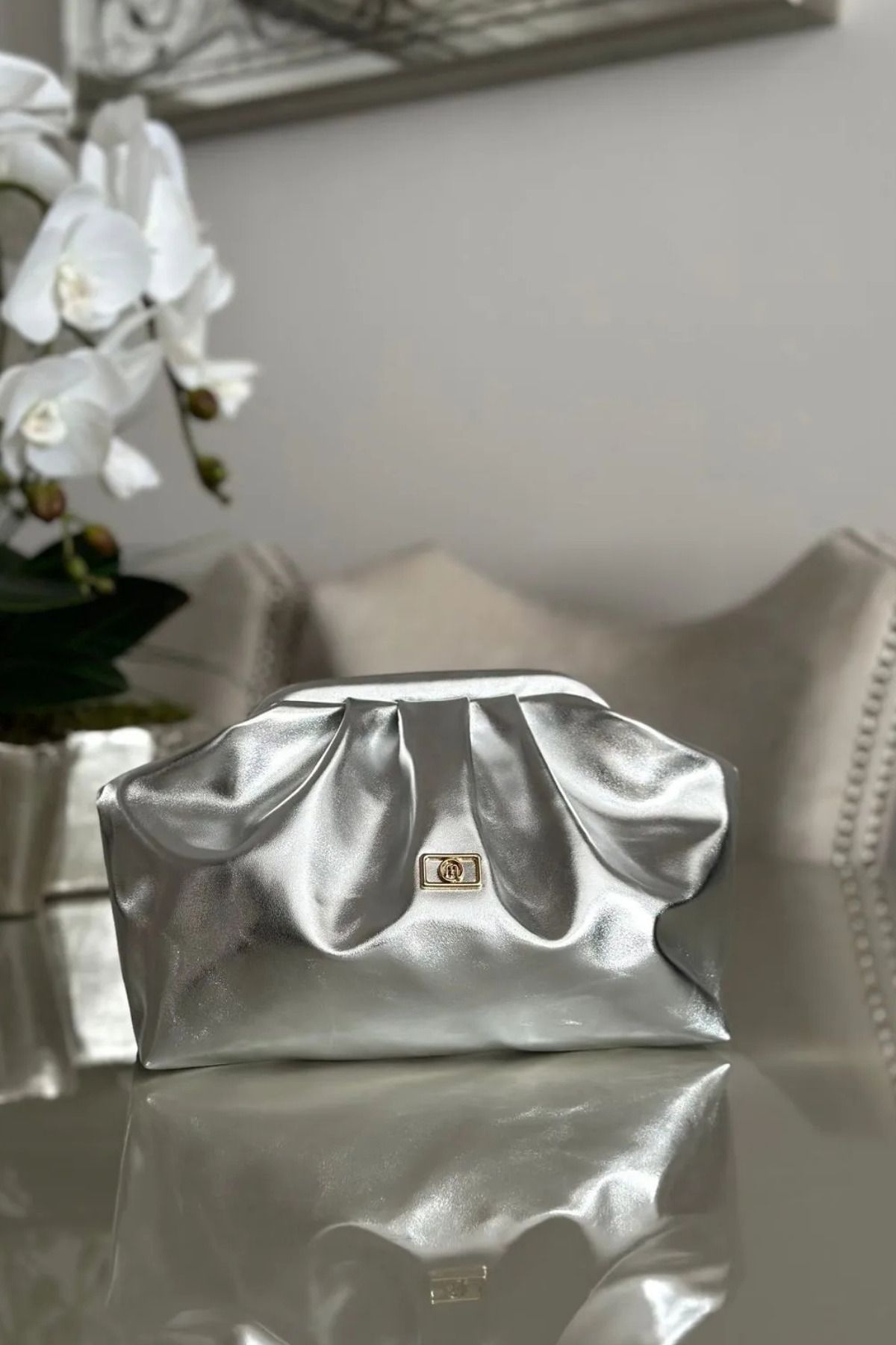 themoiss Kadın Rugan Clutch Portföy Günlük Ve Abiye Büzgü Detaylı Askılı El Ve Omuz Çanta