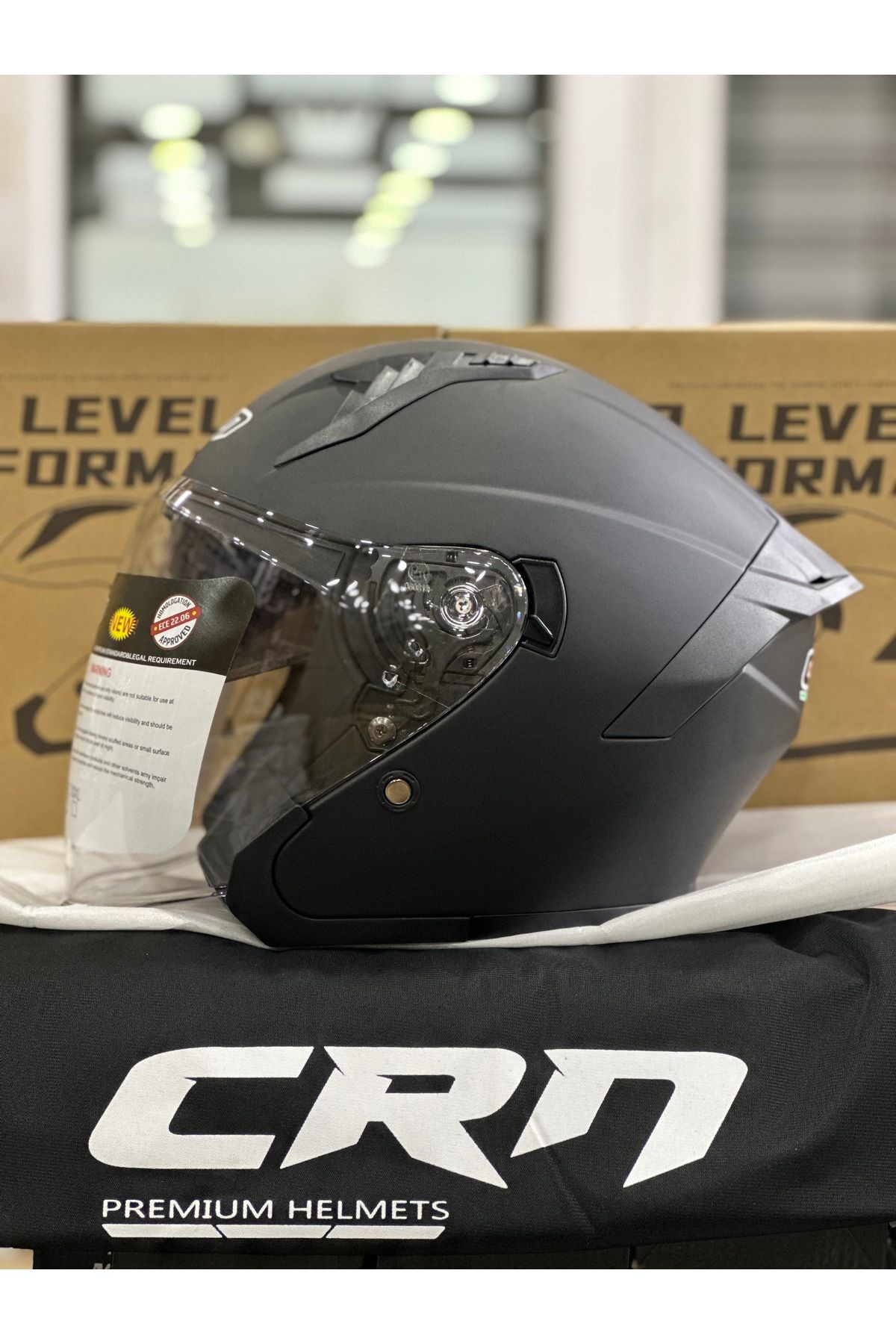 JK20 HEDİYELİ” CRN MOTOSİKLET YARIM KASK (PREMİUM MODEL) MAT SİYAH / GÜNEŞ GÖZLÜKLÜ / SPOİLER EKLİ