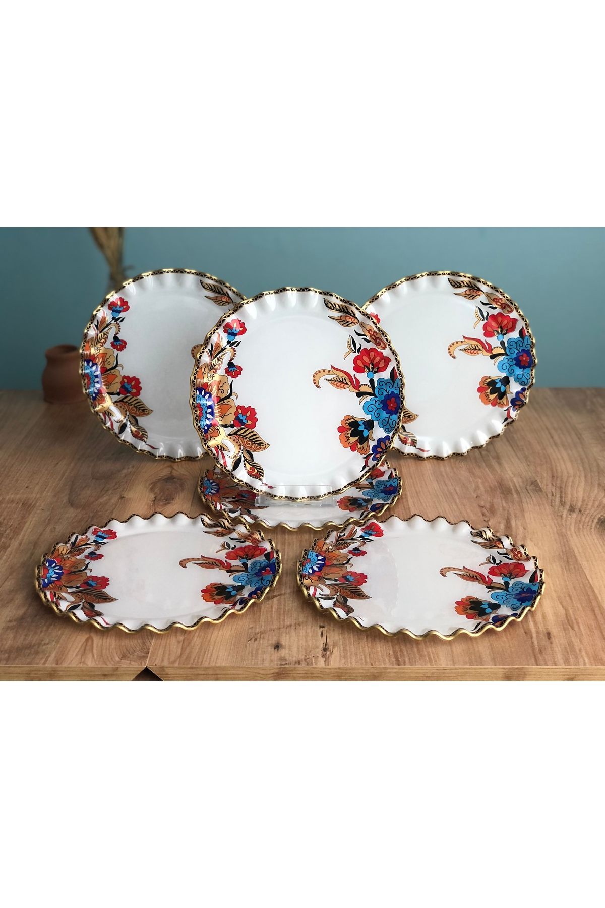B&M-White Flower Patterned Curved Serving Plate 6 Pieces 3