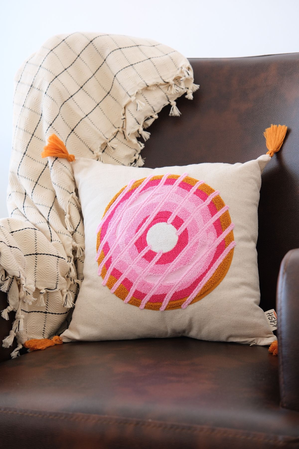 KASH %100 Keten El Yapımı Yastık Kılıfı – 40x40 cm Özel Tasarım, Doğal ve Şık