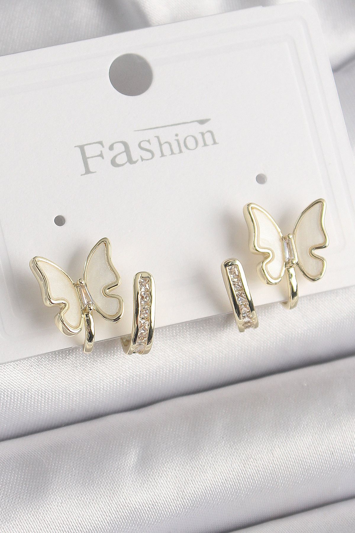 Angel Of Life Pirinç Gümüş Renk Zirkon Taş Detaylı Beyaz Sedefli Kelebek Model Kadın Küpe - TJ-BKP9868