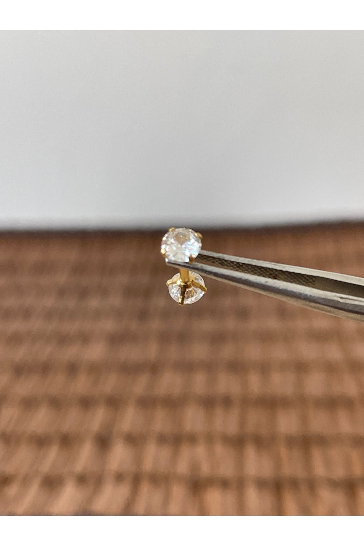 Rupen Kraft 316 L Cerrahi Çelik Çift Taraflı Zirkon Taşlı Dudak Helix Tragus Kıkırdak Piercingi
