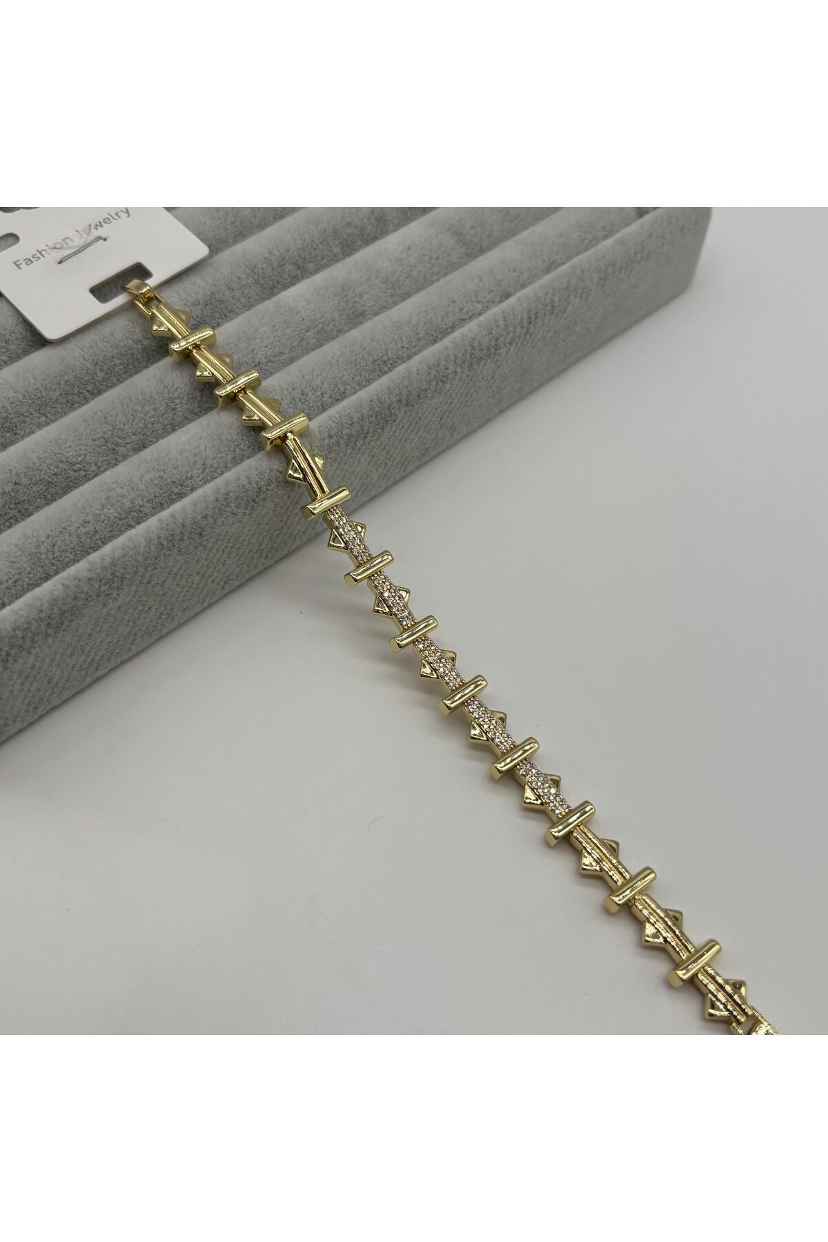 MUJER Gold Pirinç Kaplama Desenli Bileklik