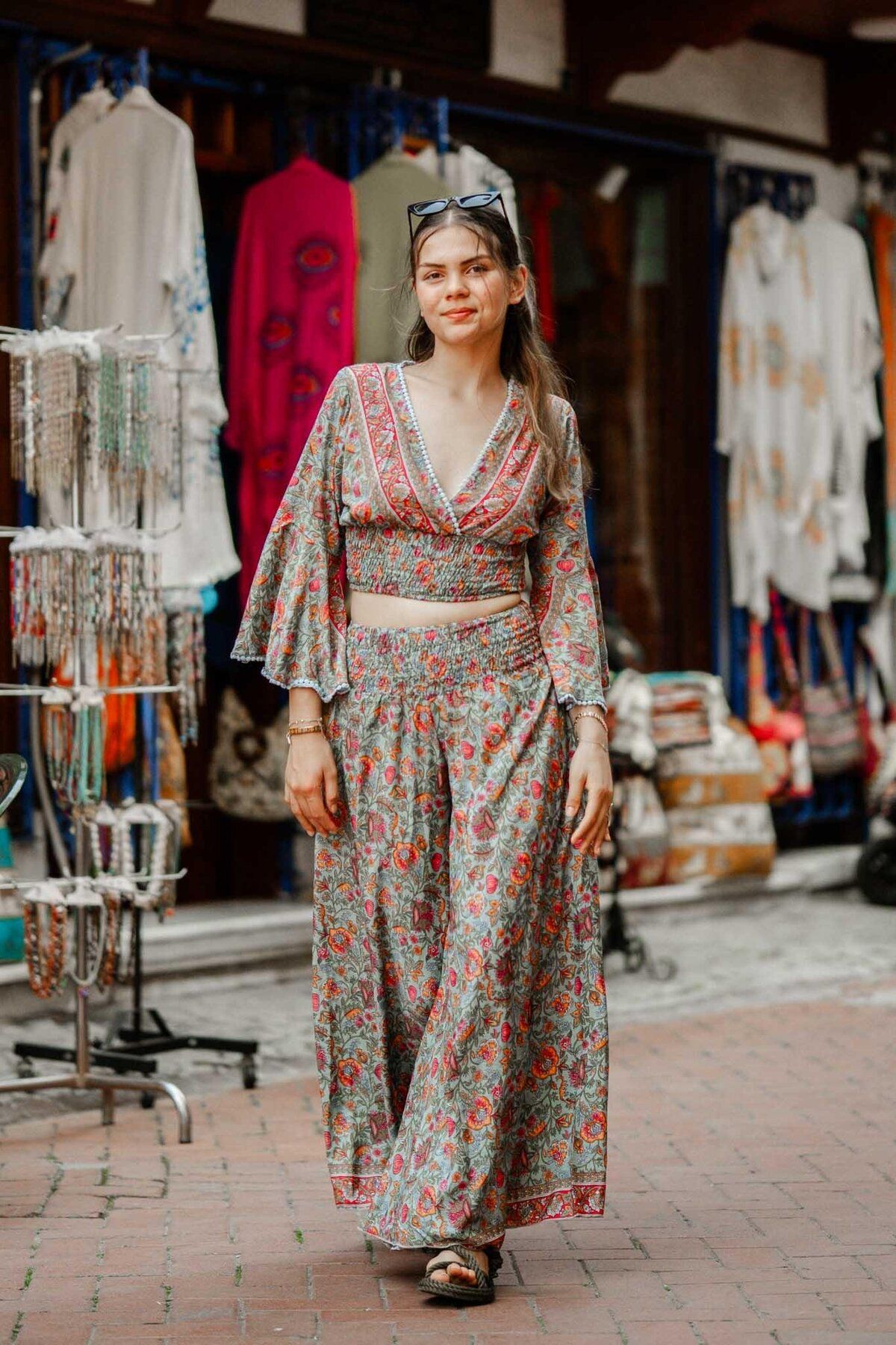 Miss Boheme Yeşil Renk Çiçek Desenli İpek Pantolon Bluz Takım