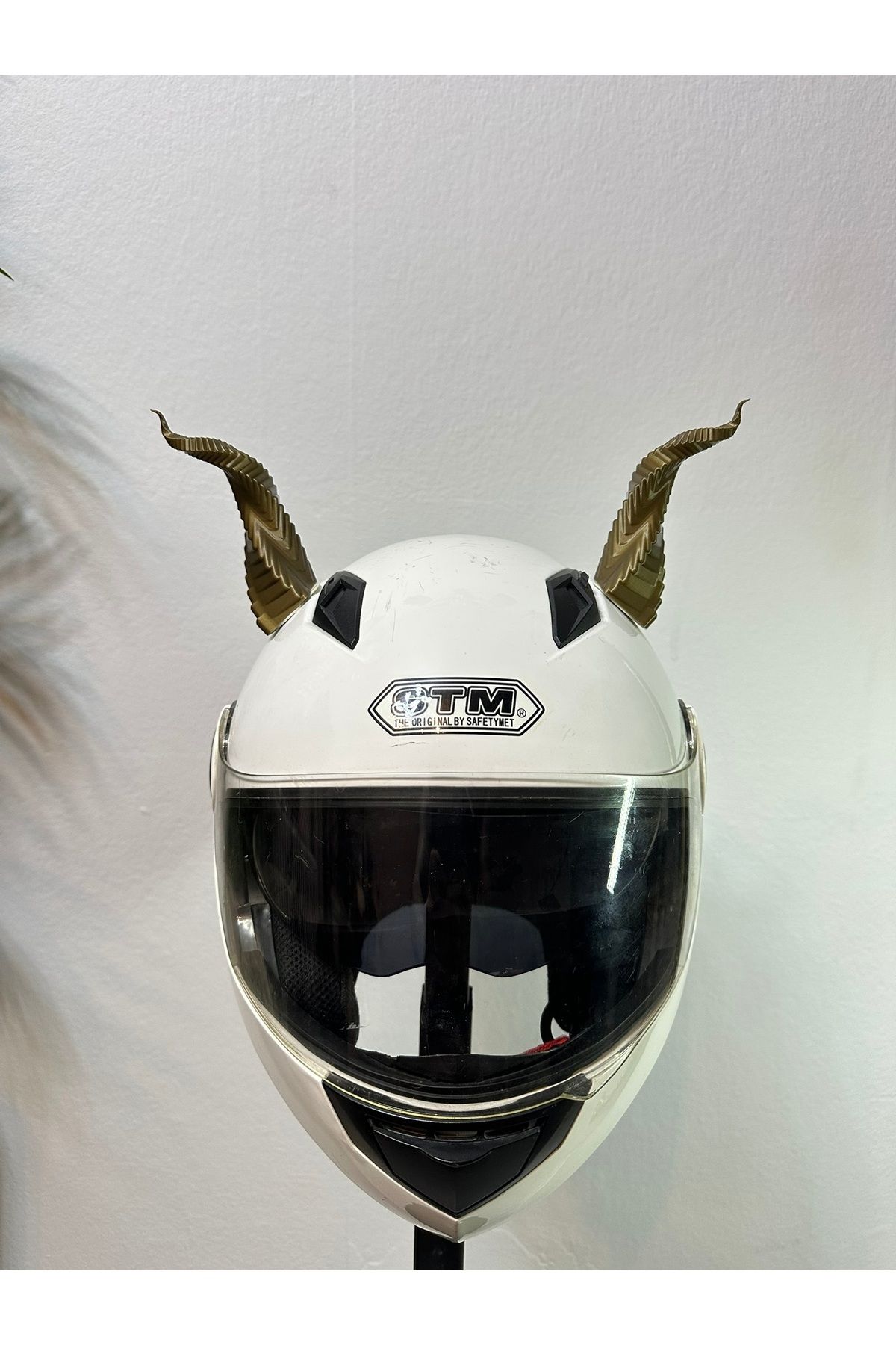 Butik Motor & Motosiklet Bükülmüş Gold Boynuz Kask Dış Aksesuarı
