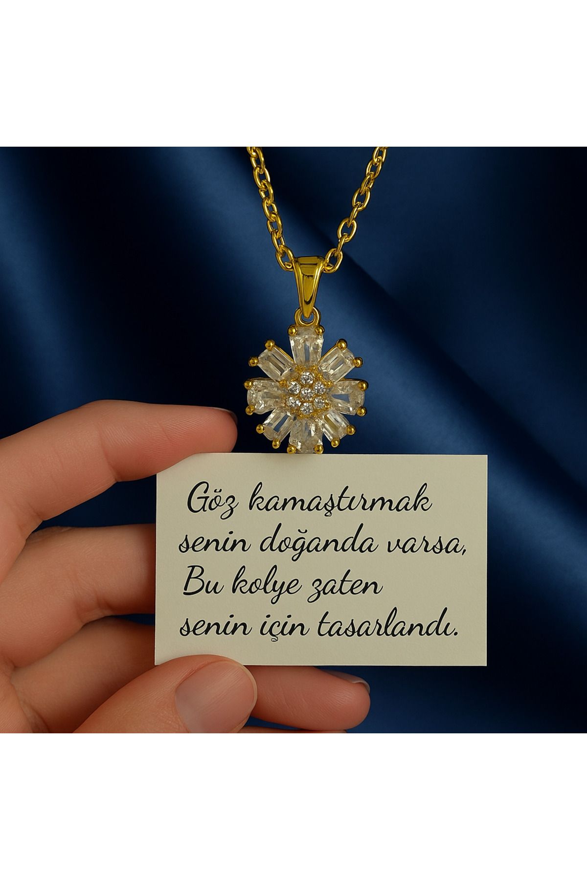 SNGW ✨ “Gold Kaplama Işıltılı Çiçek Taşlı Kadın Kolye – Özel Gün Hediye Takısı”