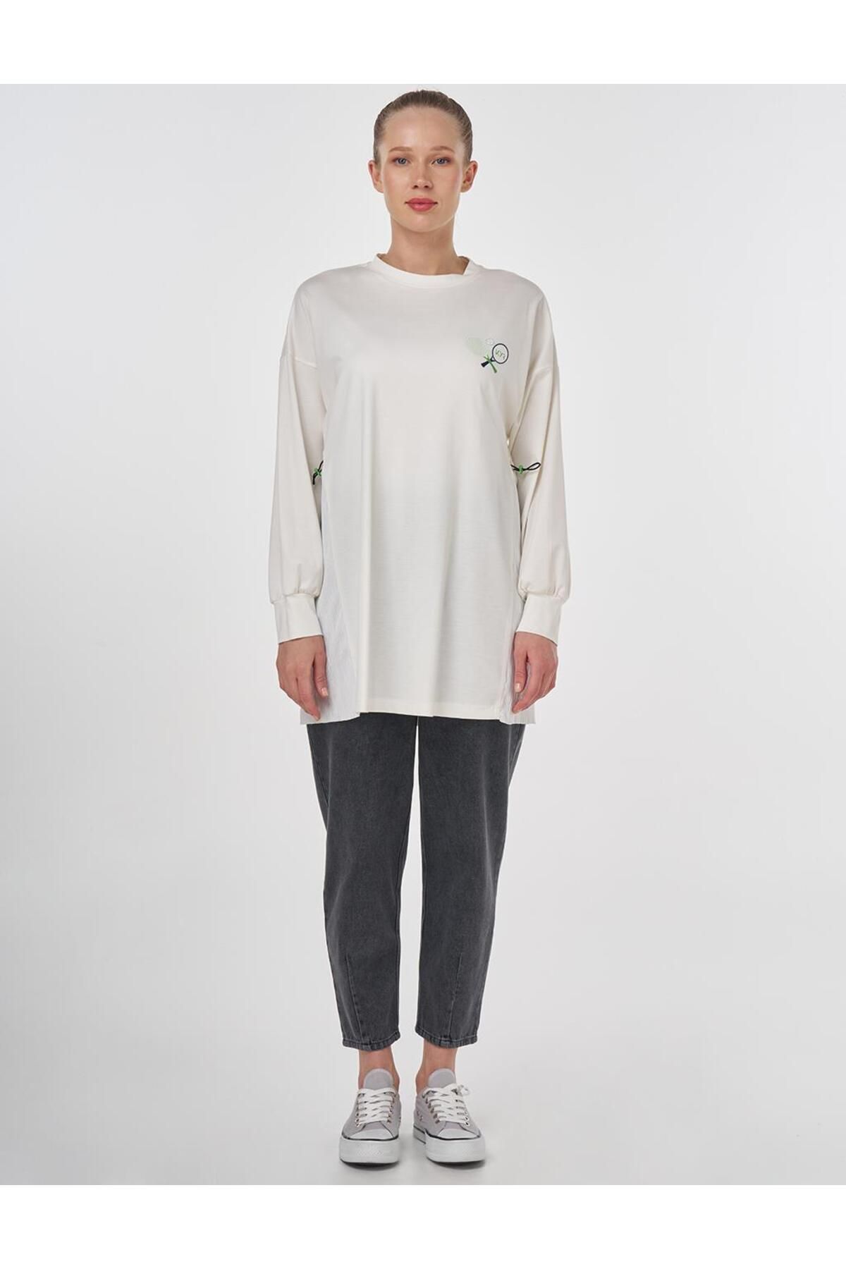 KYR-Visually Printed Knitted Sweatshirt Ecru 3