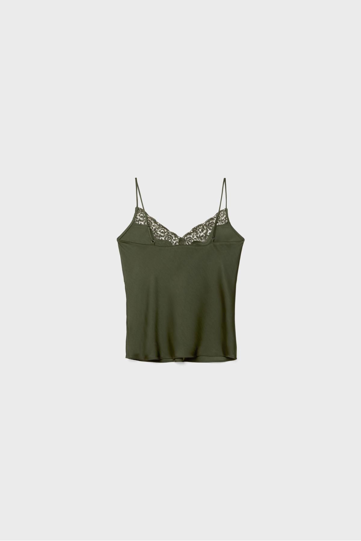 Stradivarius-Glossy lace top 7