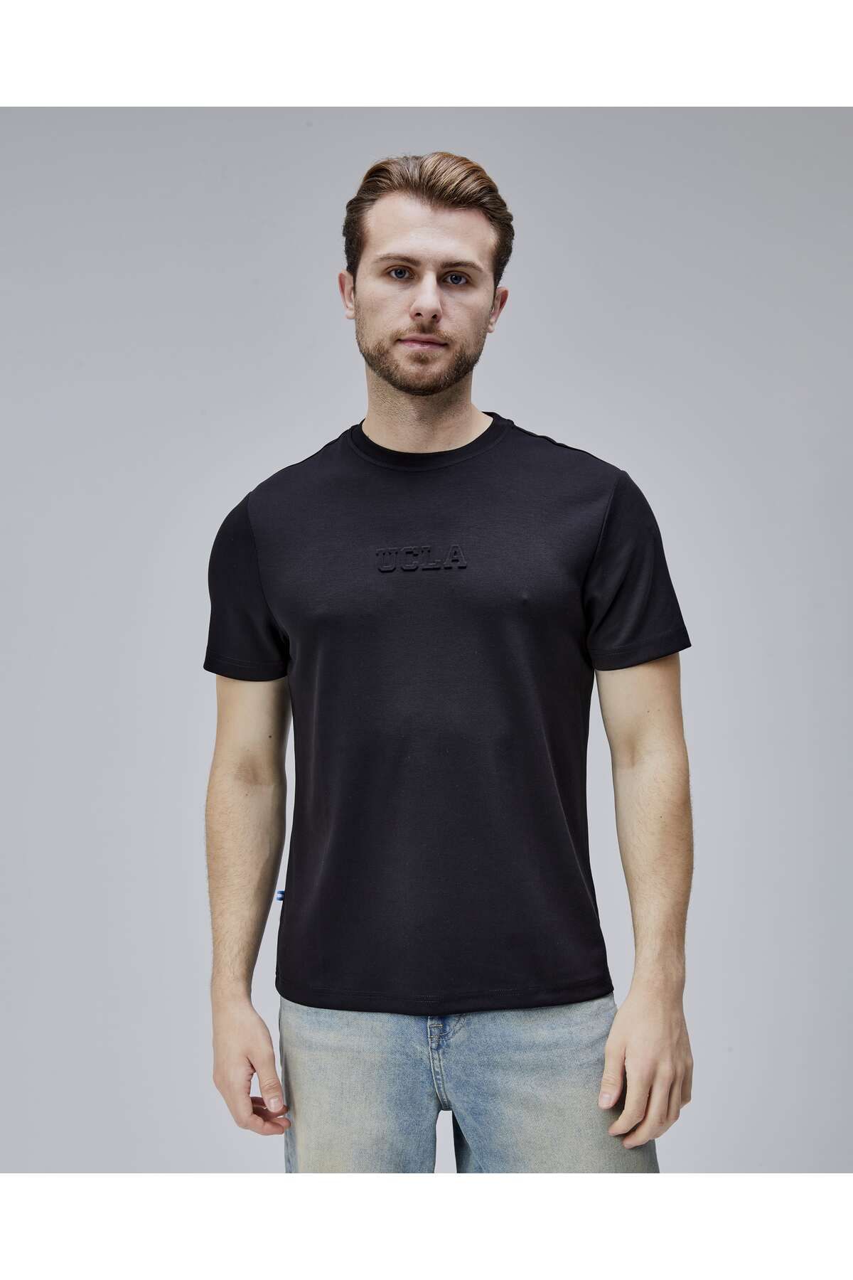 UCLA CANARY Siyah Bisiklet Yaka Gofre Baskılı Standard Fit Erkek Tshirt