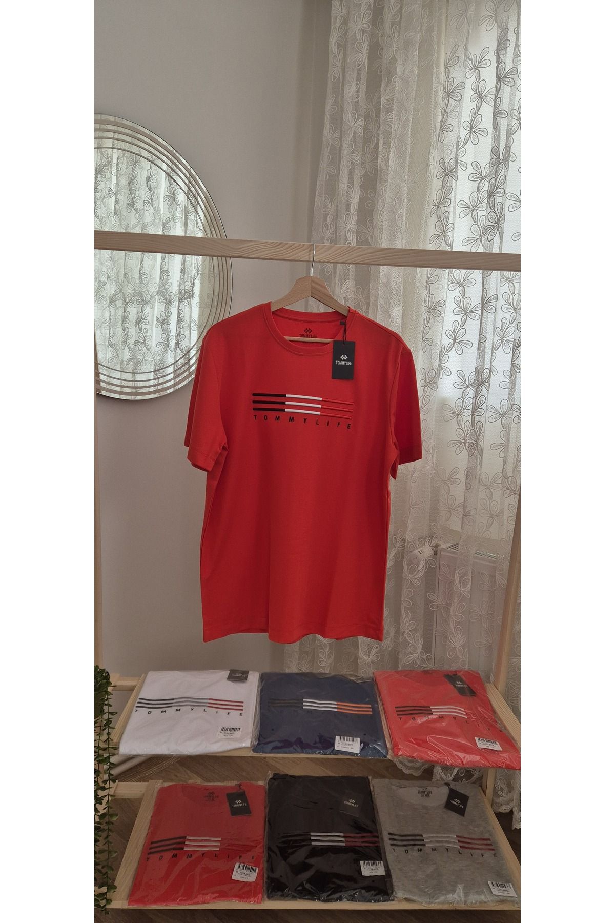 TOMMY LIFE TOMMY LİFE İLE SADE RENKLİ ŞIKLIĞA KATIL
