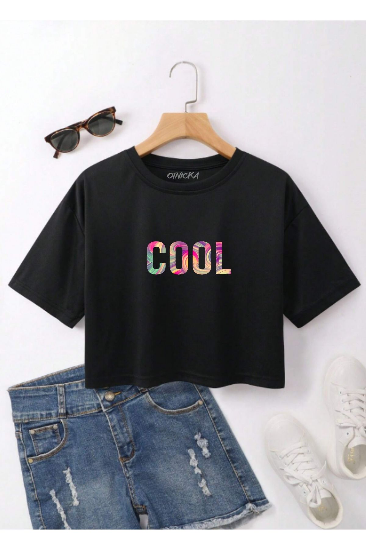 OTNICKA KADIN ÖZEL TASARIM COOL BASKILI SİYAH CROP