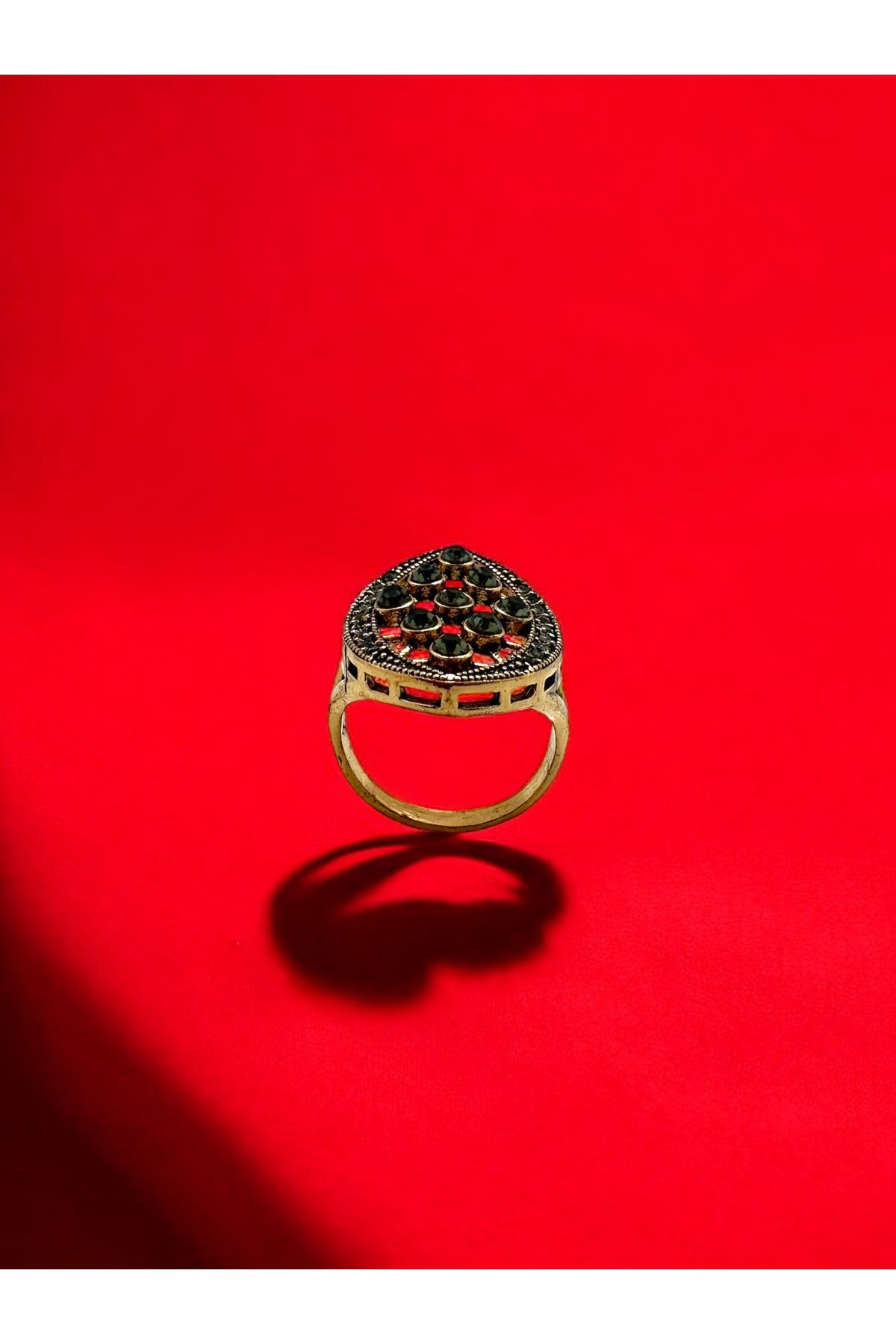 FUYA JEWELLERY Taşlı Oval Yüzük