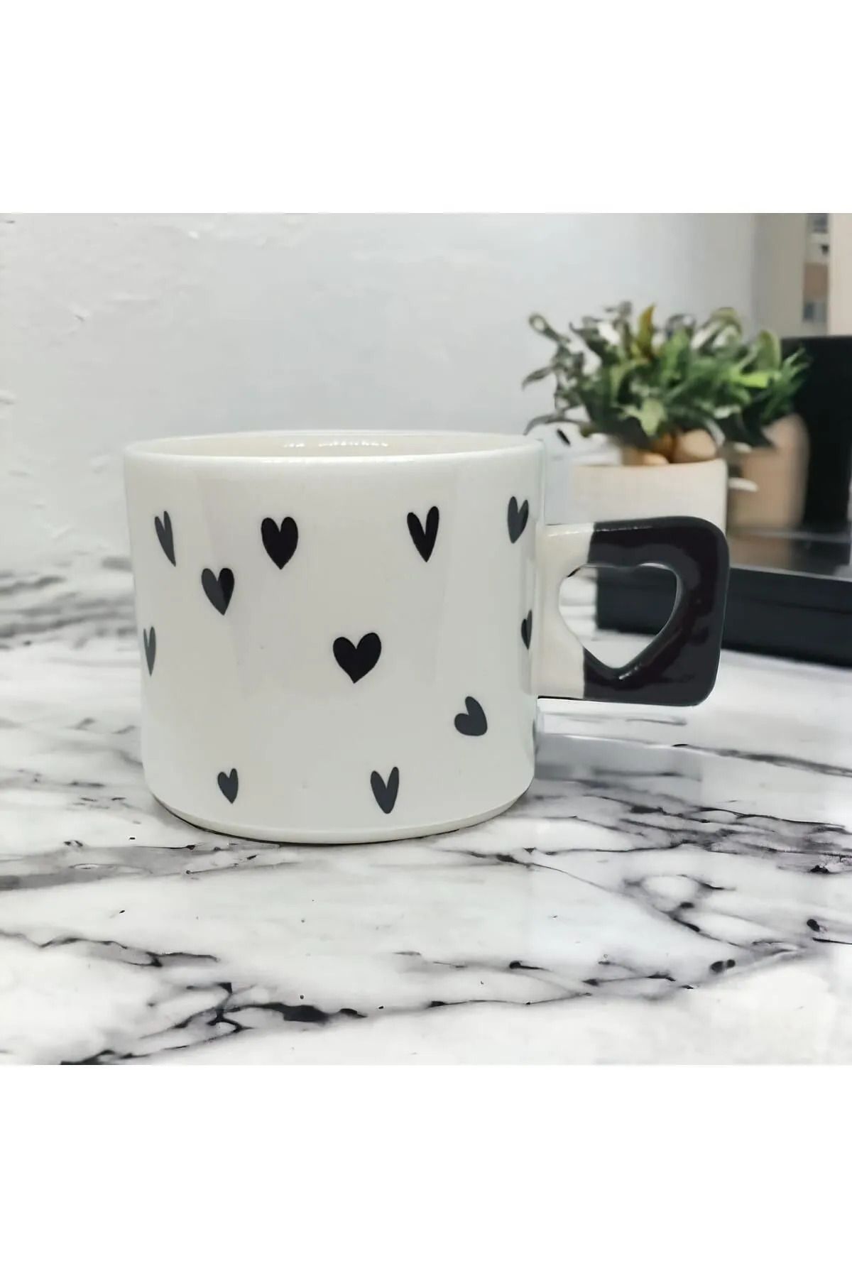 Kırtasiye Ofisi Minimalist Siyah Kalp Desenli El Yapımı Doğal Seramik Kalp Kupa Mug - Çay & Kahve Fincanı