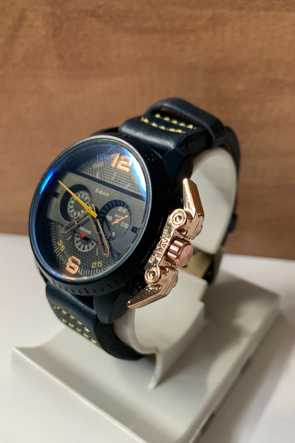 polo55.sport.1855 Metalik Detaylı Erkek Spor Saat - Derin Kadranlı Şık Tasarım