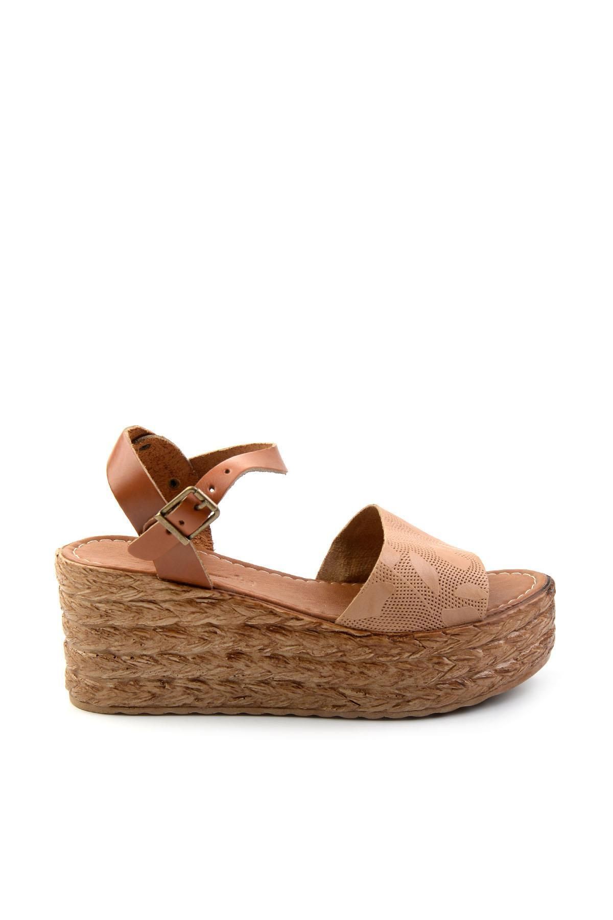 Bambi Bej Leather Kadın Sandalet K05197004003