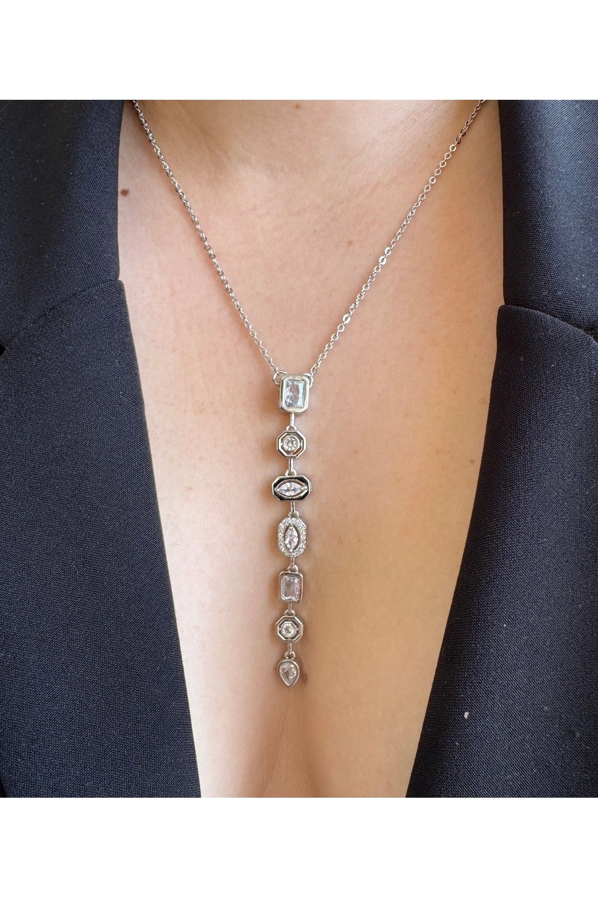 Gilia Jewelry 7 Element Gümüş Renkli Zirkon Taşlı Y Tasarım Silver Kolye