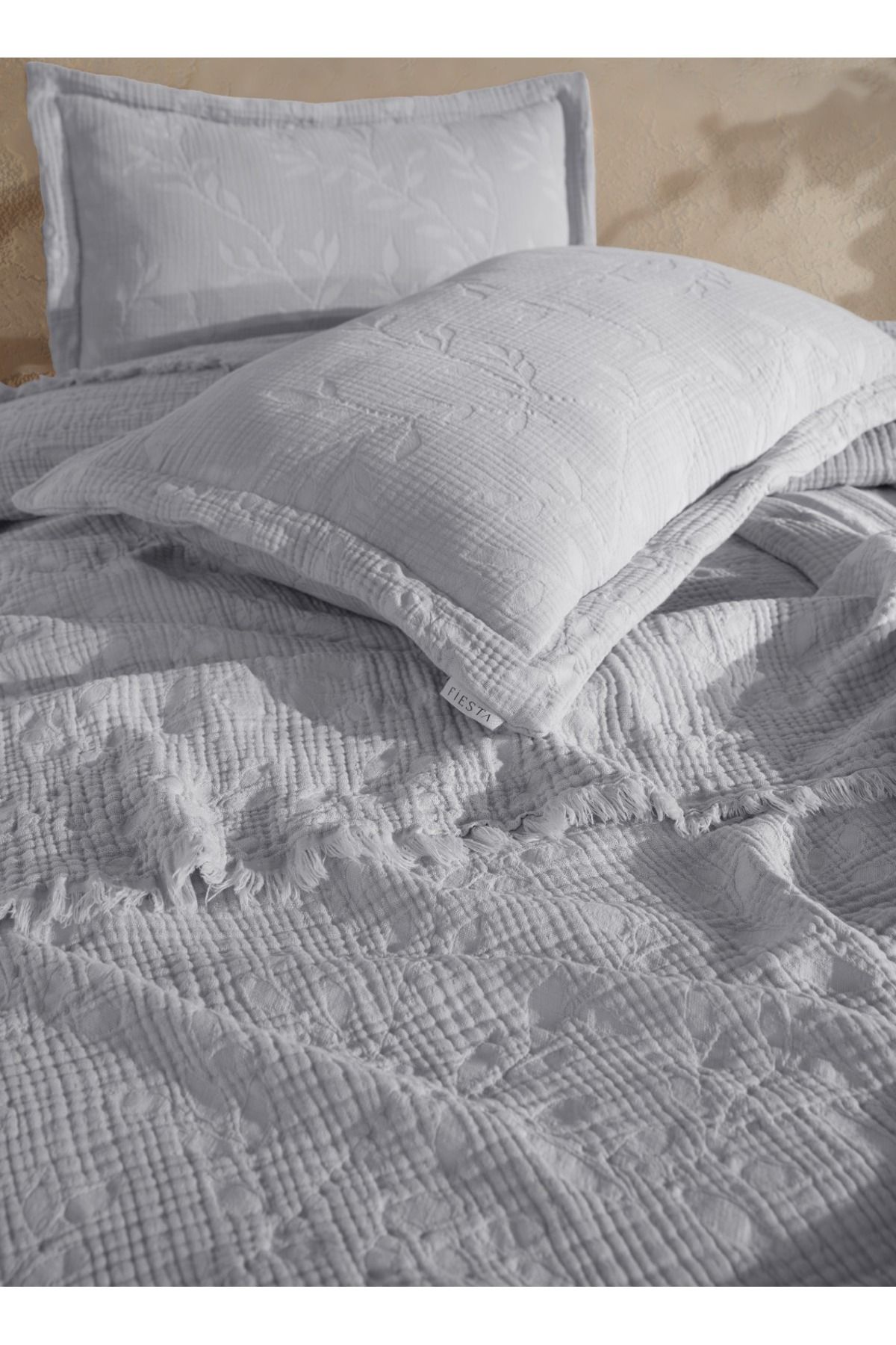 Fiesta Home FİESTA HOME JAKARLI 3 PARÇA MÜSLİN YATAK ÖRTÜSÜ
