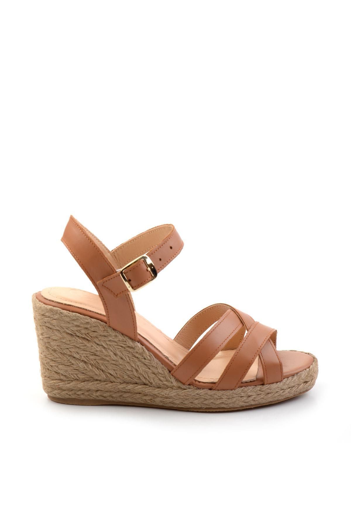Bambi Taba Leather Kadın Sandalet K05718071303