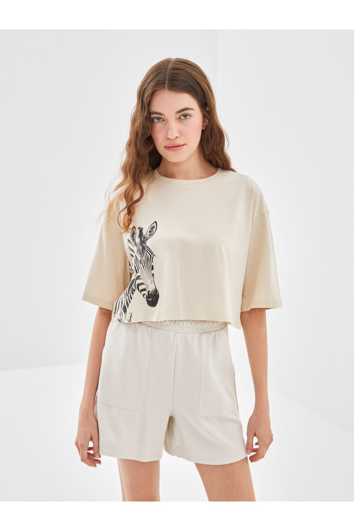 LC Waikiki Bisiklet Yaka Zebra Baskılı Kadın Crop