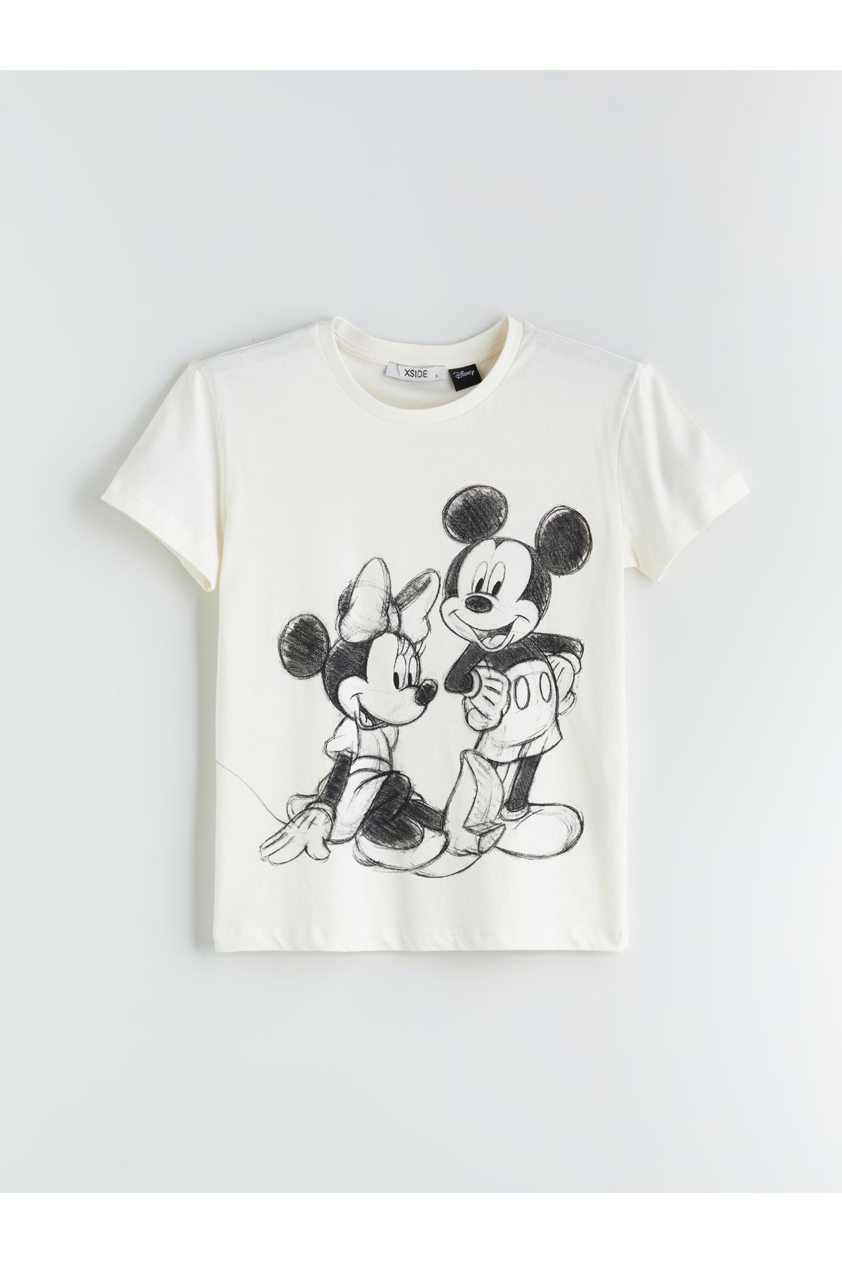 LC Waikiki Bisiklet Yaka Mickey ve Minnie Mouse Lisanslı Kadın Tişört