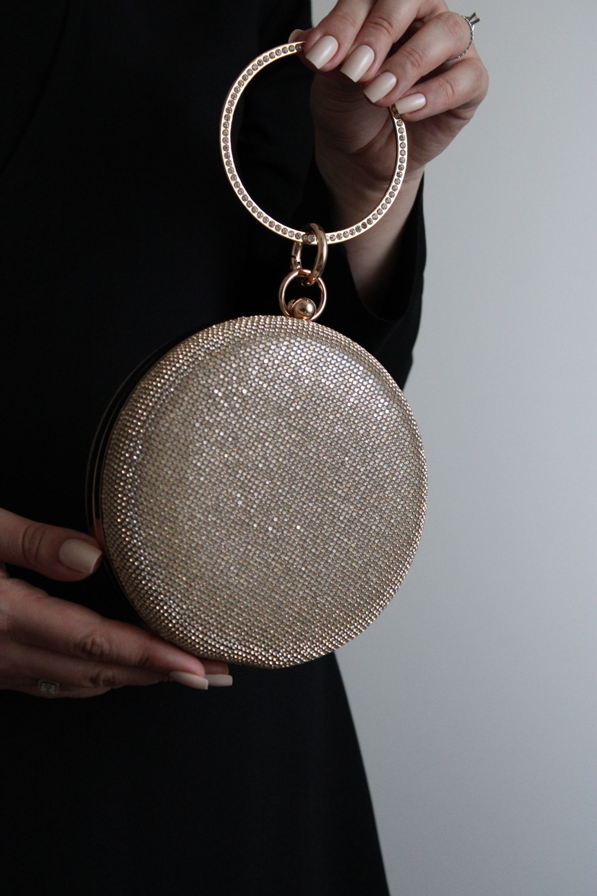 Mimoza Kadın Altın Yuvarlak Taş Detaylı Bileklik Saplı Abiye Clutch Çanta