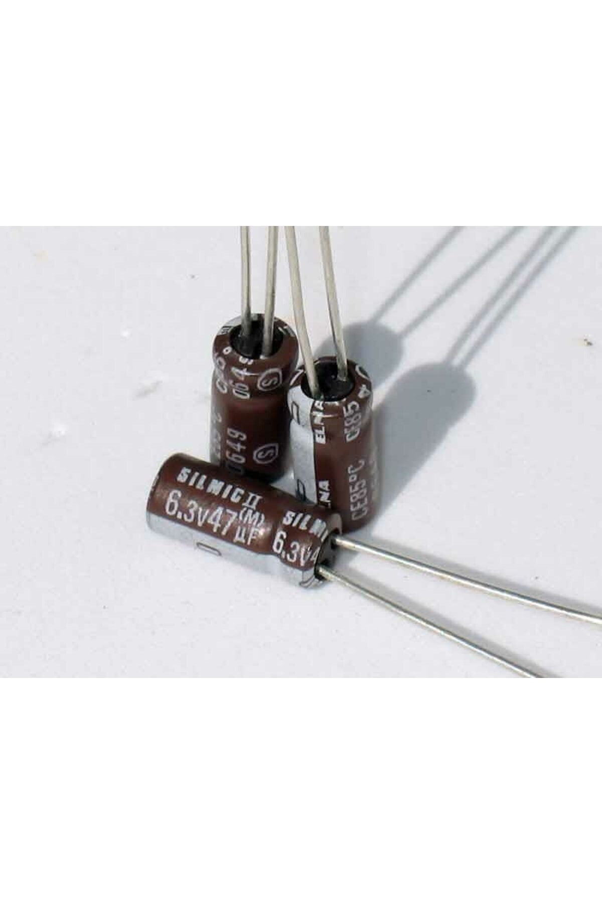 Bolsat 47 MF 6.3 V CON