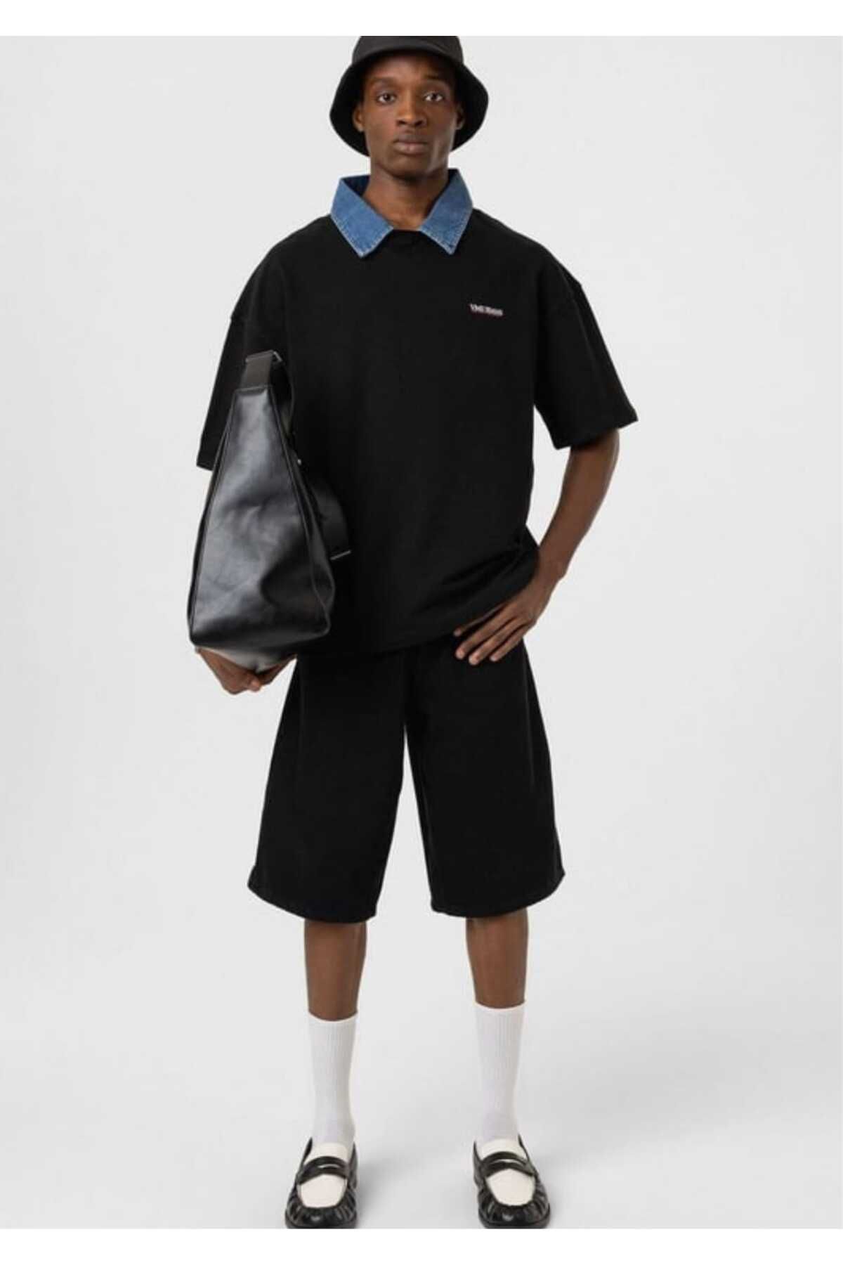 RODEZ Siyah Polo Yaka Yazı Detaylı Oversize Tshirt