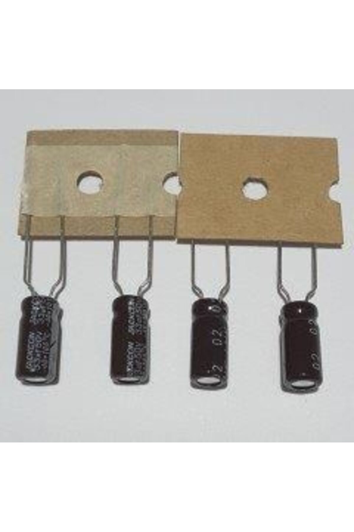 Bolsat 33 MF 50 V CON