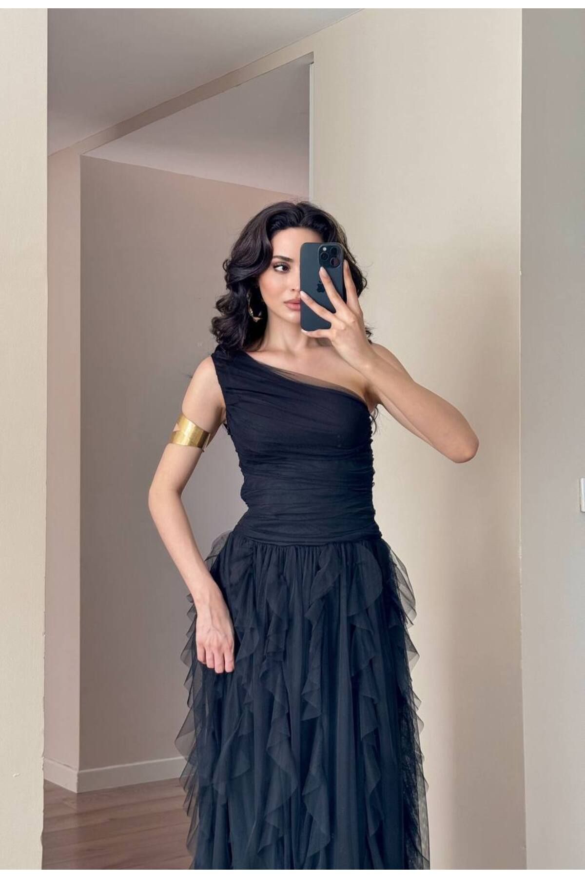 Narstorm Kadın Tek Omuz Fırfırlı Parçalı Tül Uzun Elbise