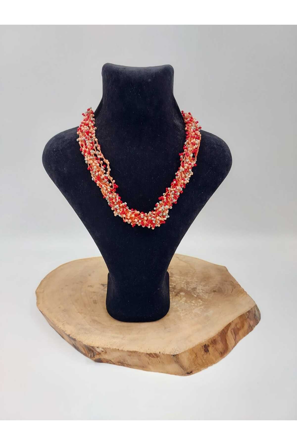 R G Handmade Design Nar Çiçeği - Düğmeli El Yapımı Kum Boncuk Kolye