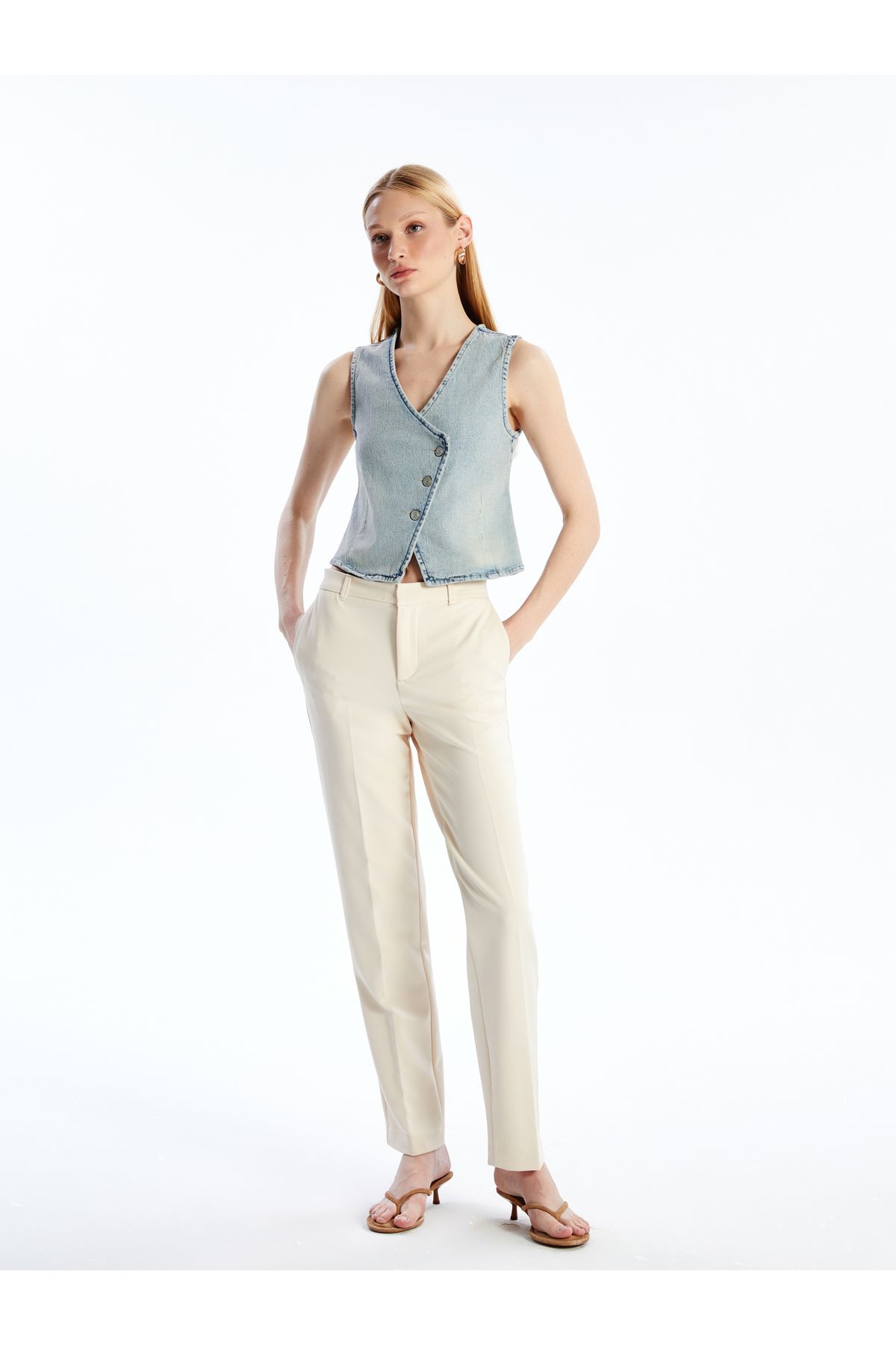 LC Waikiki Standart Fit Kadın Pantolon