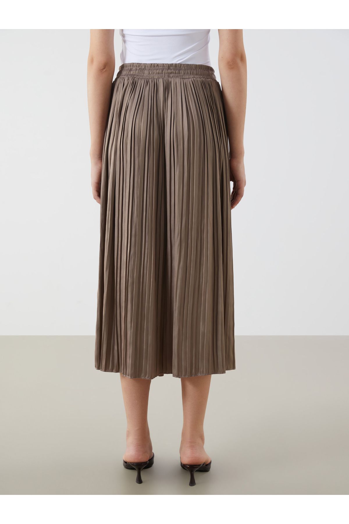 LC Waikiki-Satin Pleated Skirt with Elastic Waist 4