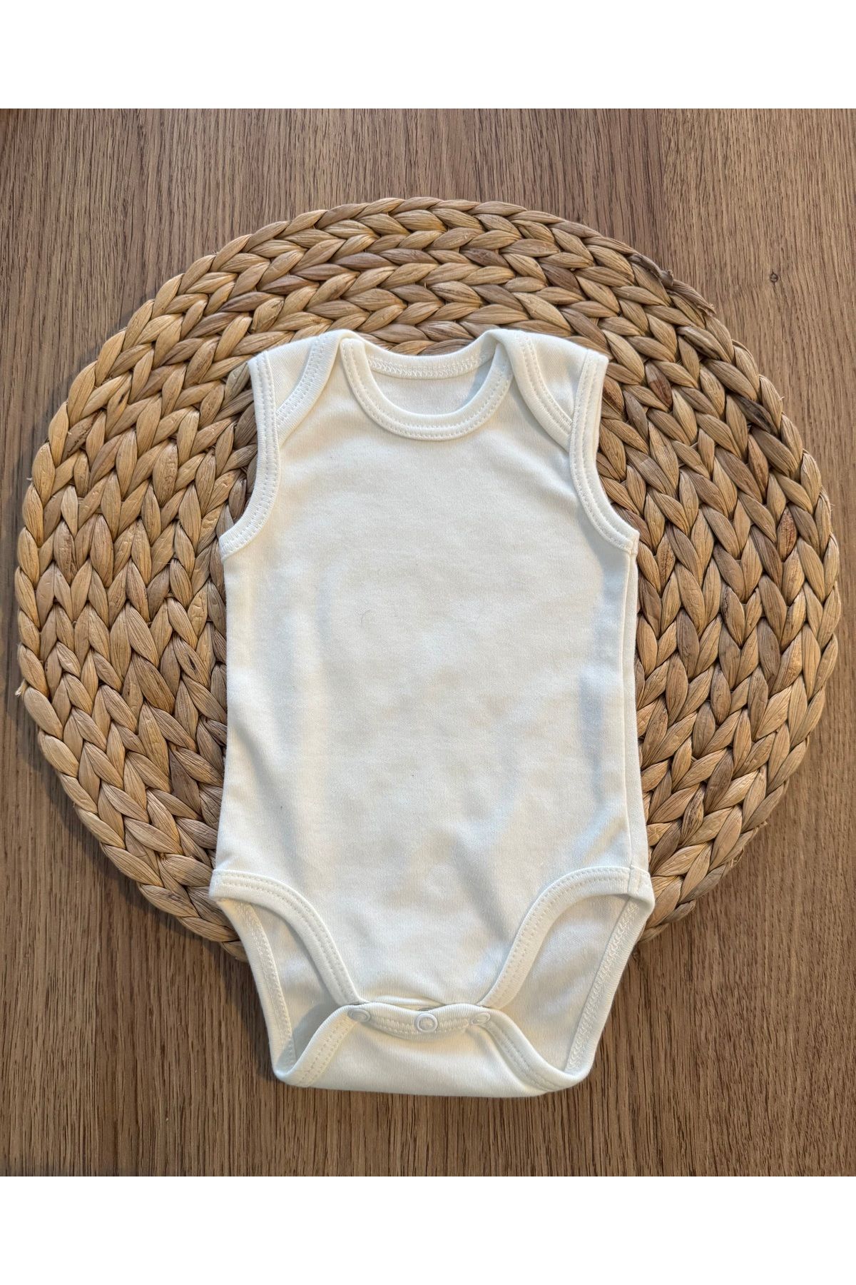 COB Ekru Sıfır Kollu Bebek Body