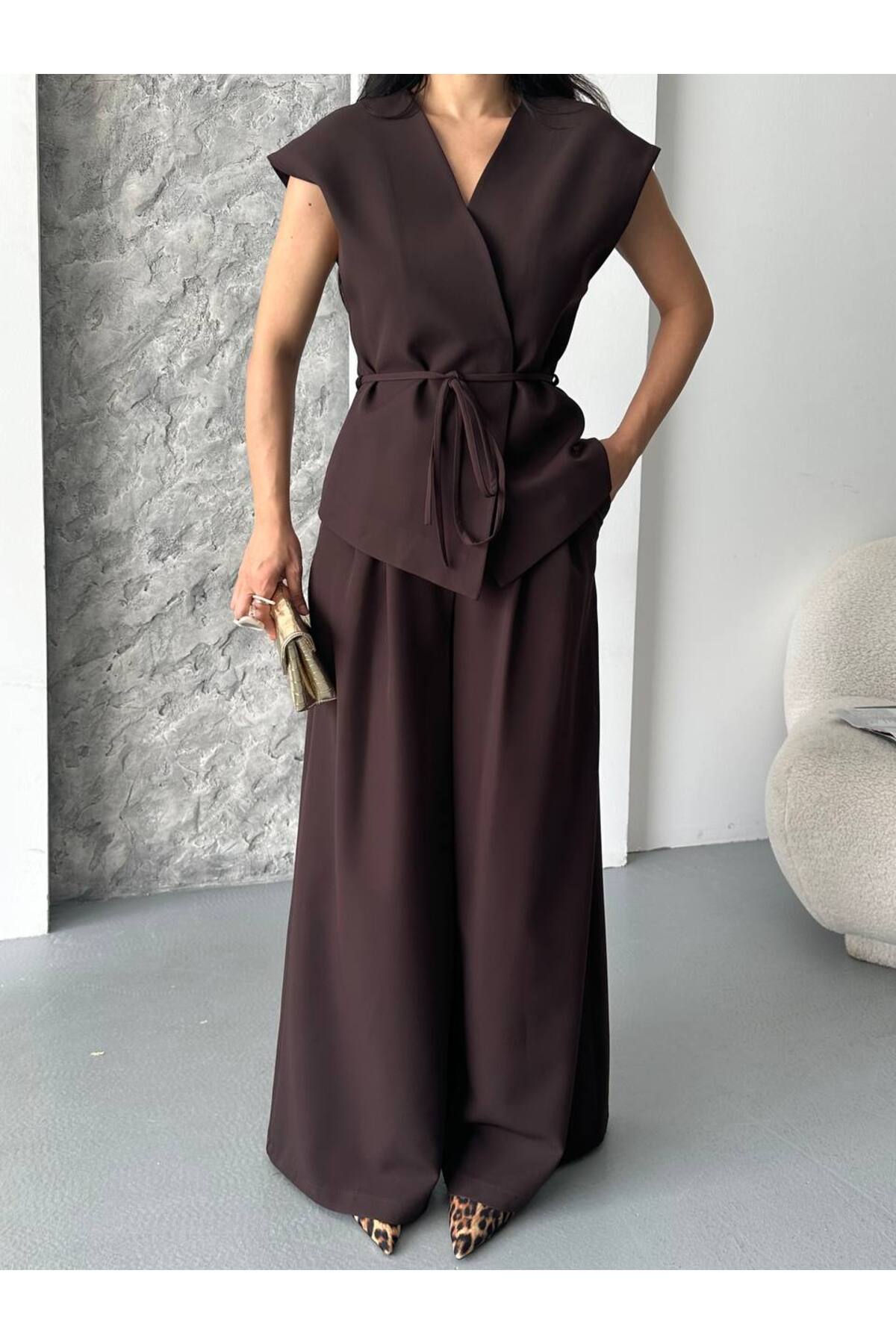 Ensemble gilet à nouer pour femme marron - Görsel 7