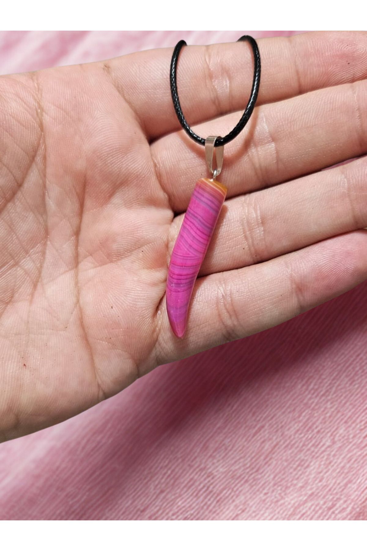 HobiHub Doğal Pembe Akik Kolye – Sevgi ve Duygusal Denge Sağlayan Taş