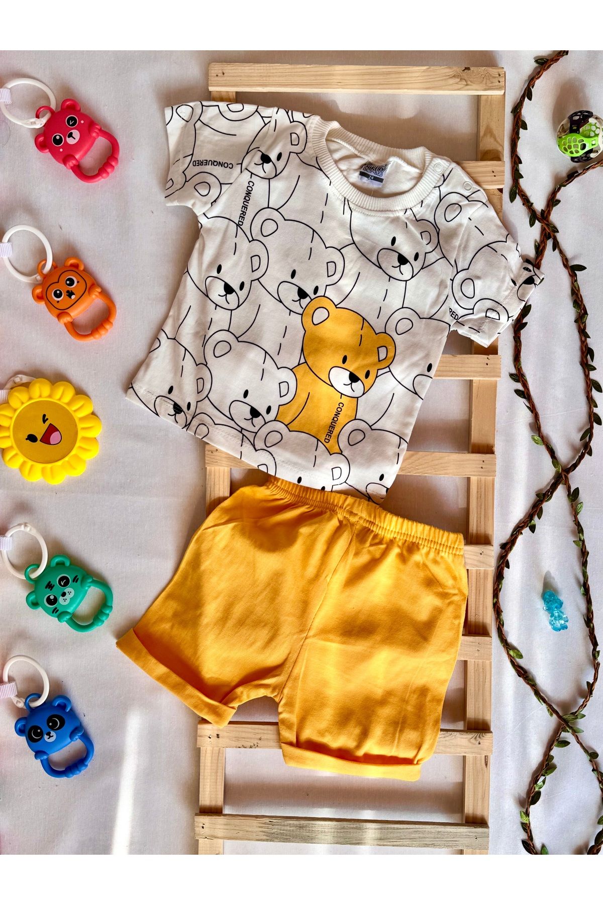 KapsülBebek %100 Organik Pamuk Unisex Bebek Yazlık Takım – Ayıcık Desenli Tişört & Şort 2’li Set