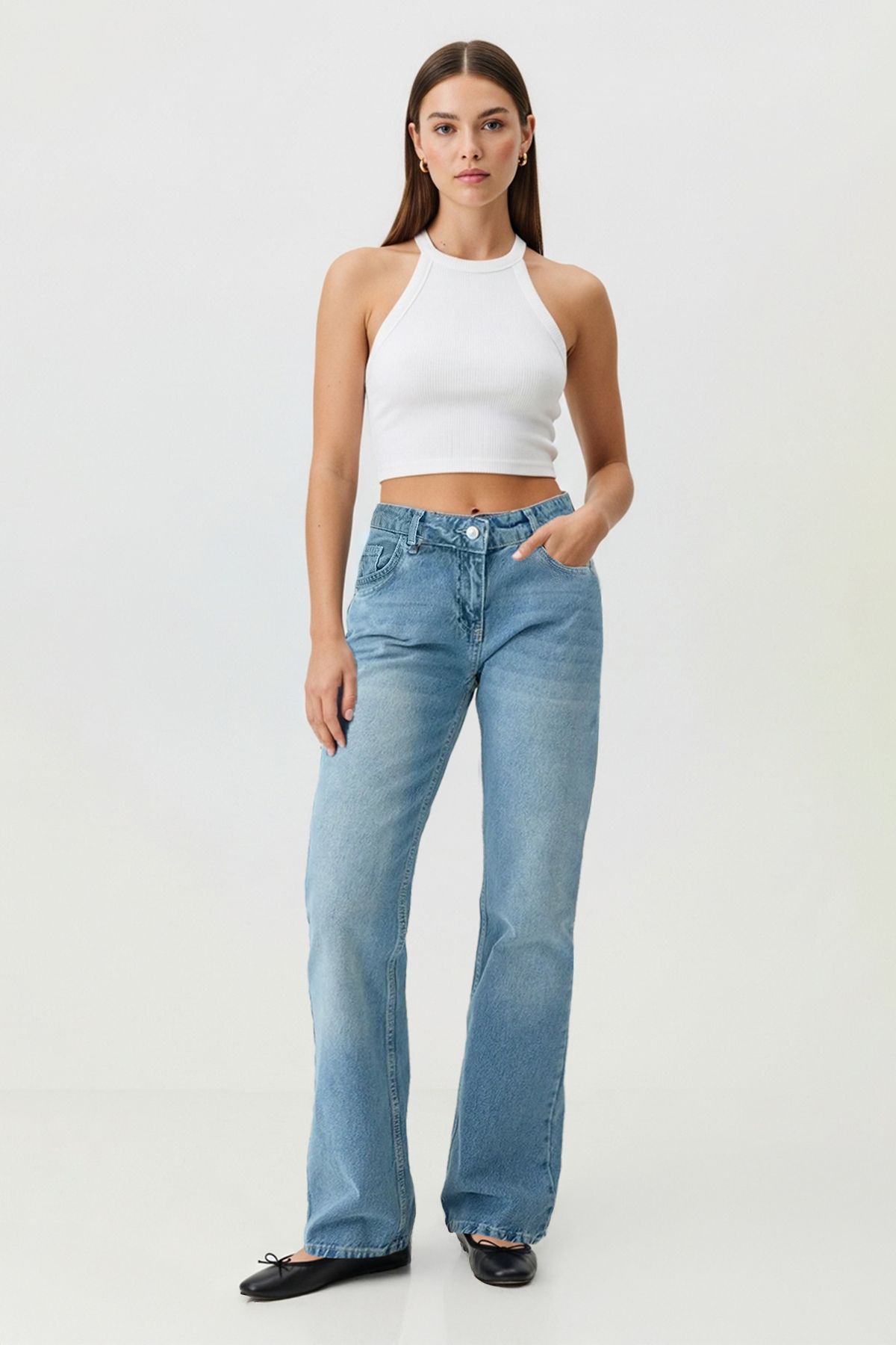 Trendyol Collection Niebieskie Jeansy Dzwony Z Niskim Stanem Twoss25je00189 Kobieta - 36