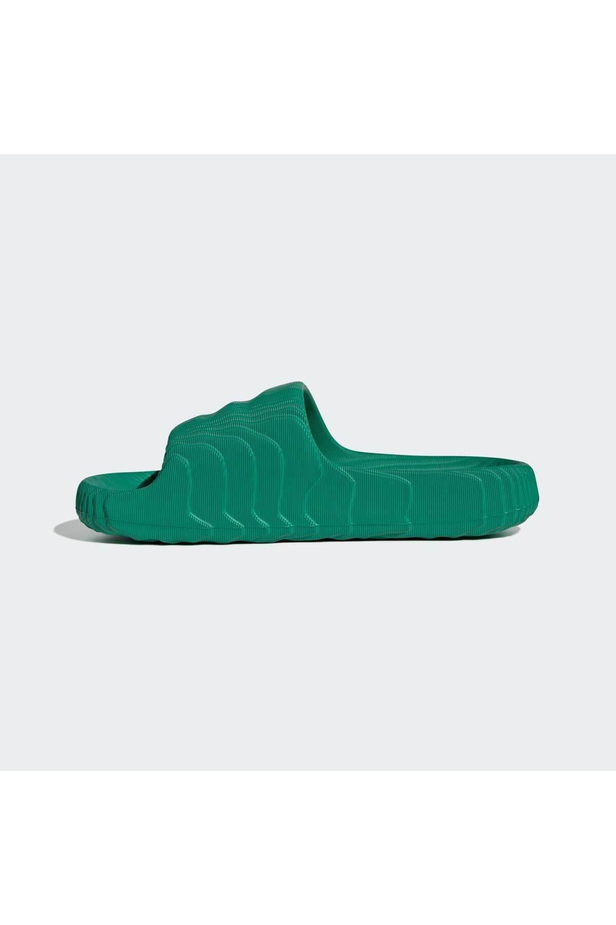 adidas-Adilette 22 - Papuci cu tăietură confortabilă 7