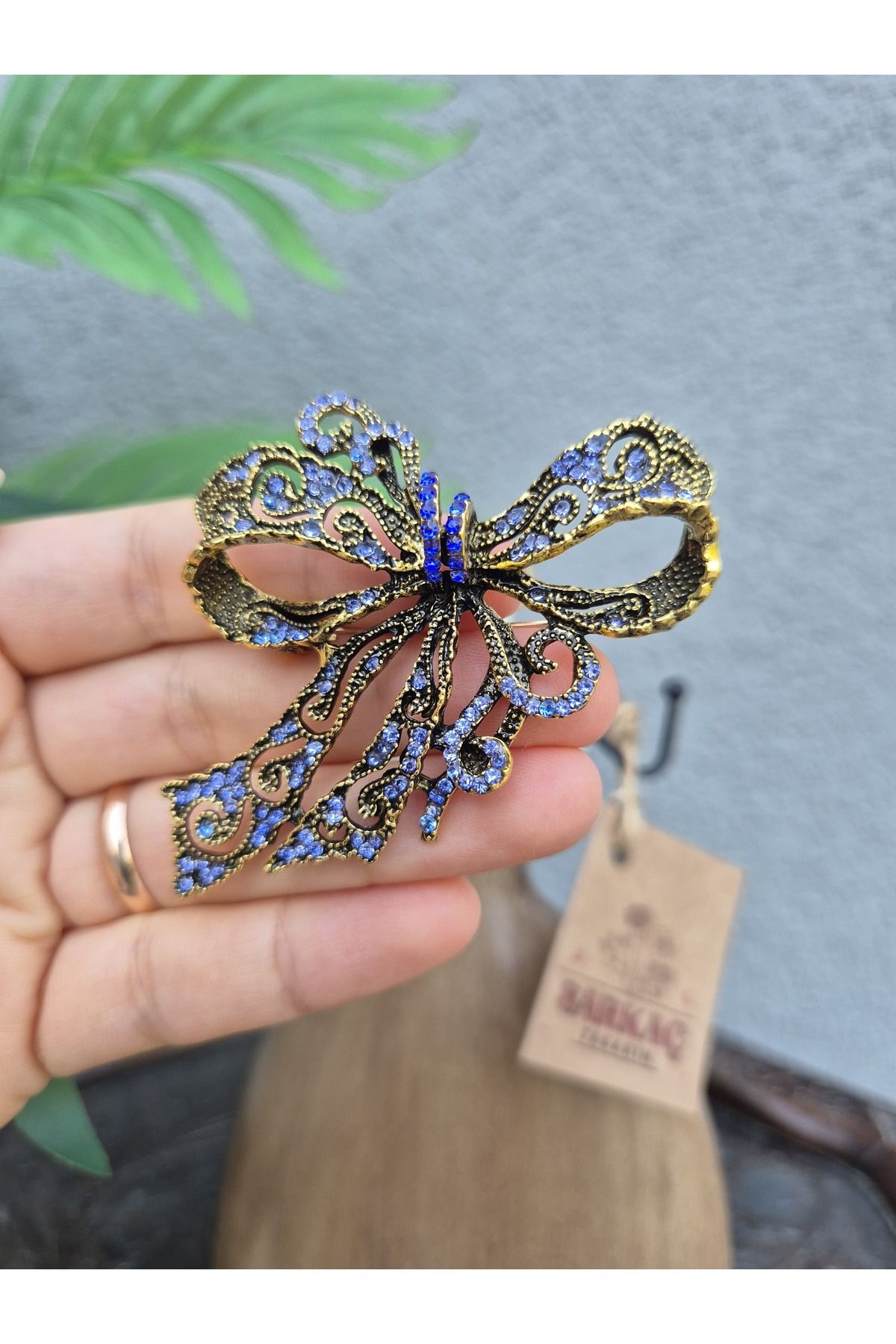 Sarkaç Tasarım Çiçek Desenli Renkli Vintage Fiyonk Broş