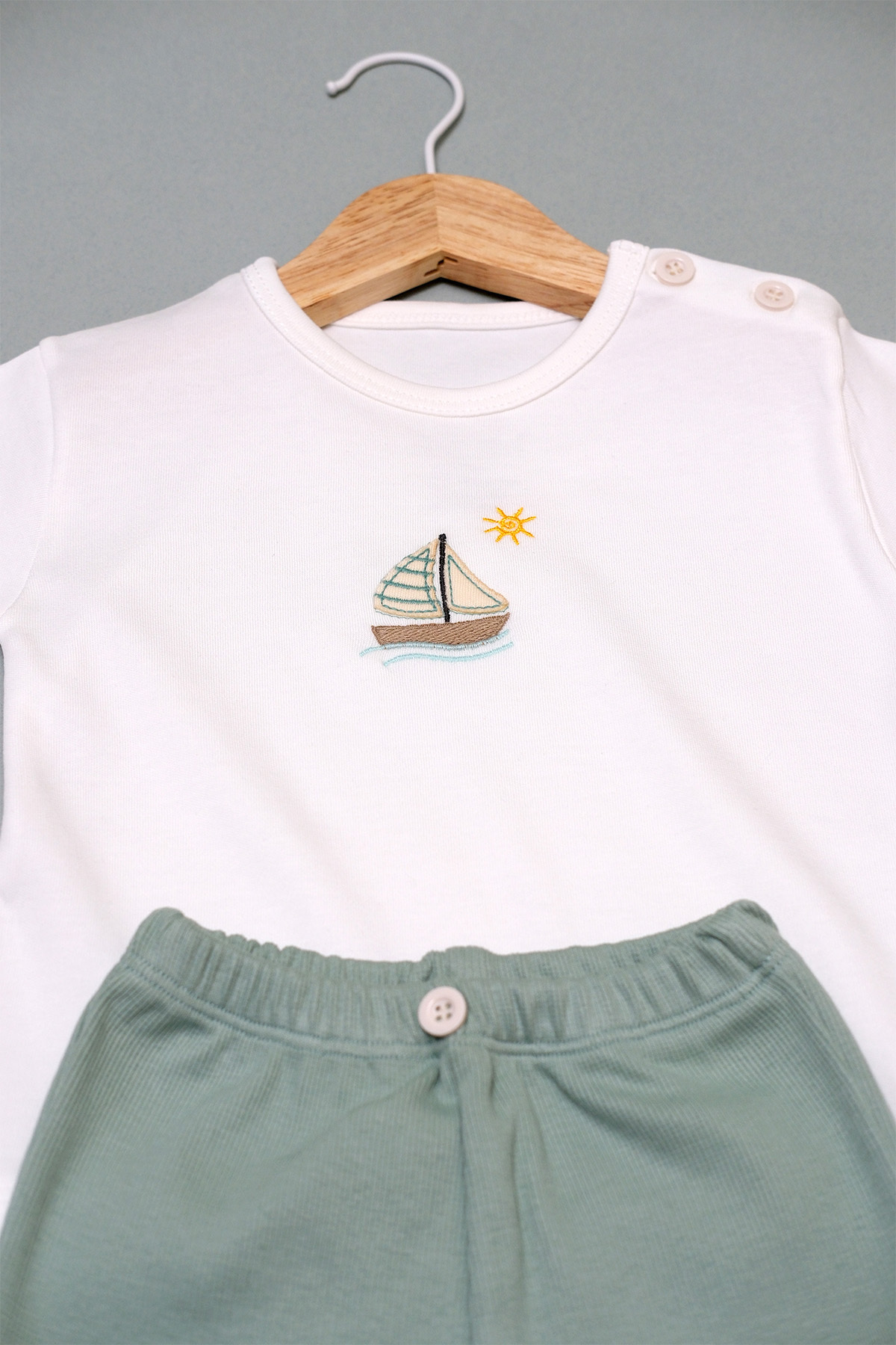 BABYLİM Yelken Nakışlı Erkek Bebek Şortlu Takım fotoğrafı 3 (önizleme)