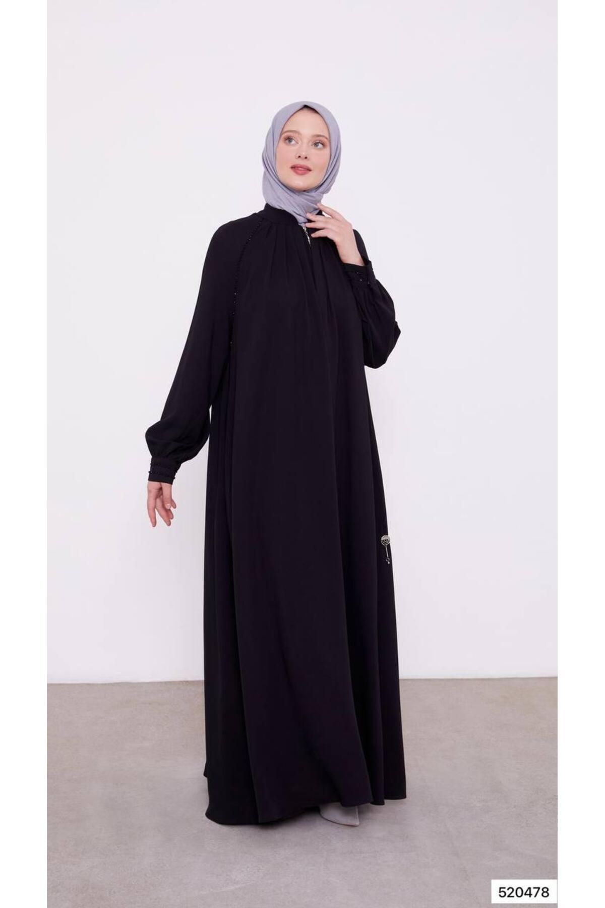 Levidor 520478 OMUZDAN BÜZGÜLÜ KOL UCU TAŞLI ÖNÜ FERMUARLI SIRTI PİLİSELİ FERACE #02-25#
