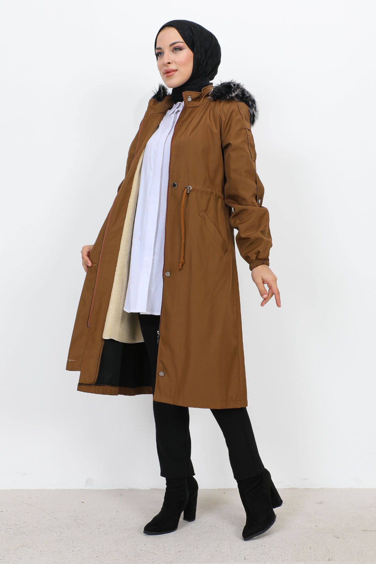 Tesettür Dünyası-Medium Length Bondit Coat with Plush Lining TSD231114 Tan 3