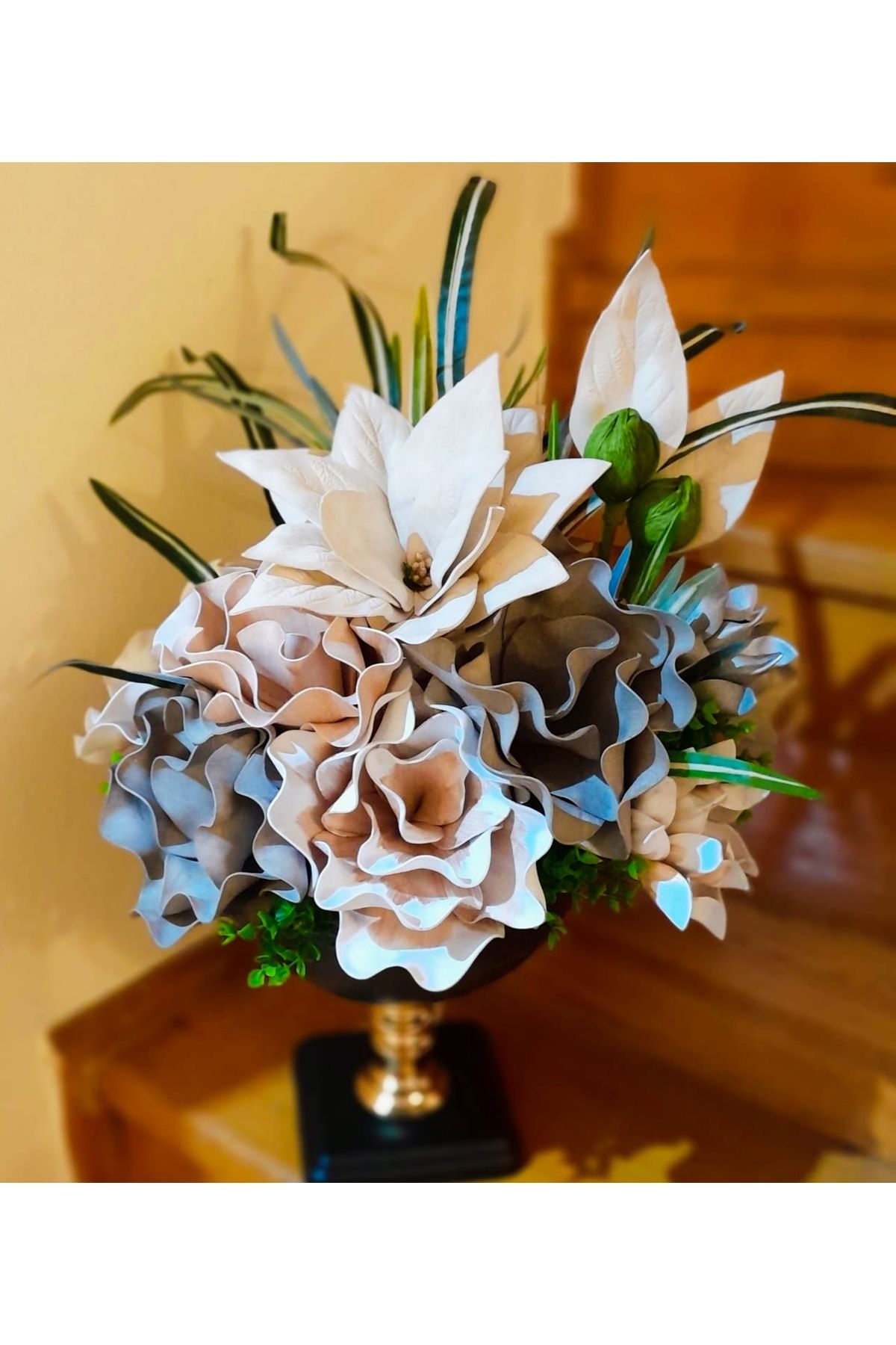 Hatem dekor flower Yapay çiçek siyah metal vazoda latex çiçek ler ile aranje adilmiştir hediye lik dekoratif