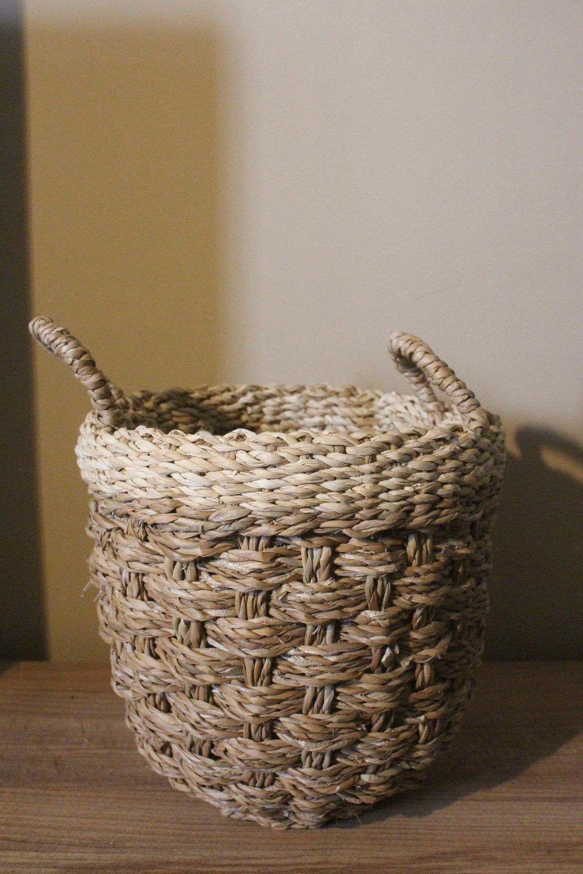 Paganca-Medium Size Handle Thick Knitted Straw Basket with Cream Stripe on the Top 5
