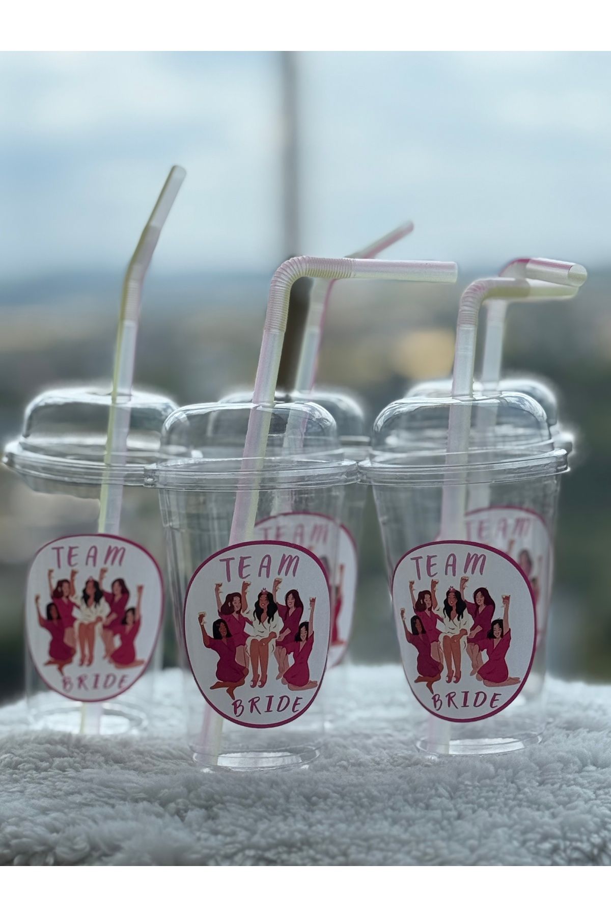 BRIDEIST WEDDING CO 5’li Team Bride Plastik Bardak Seti | Kapaklı & Pipetli | Bride Kutlama Bardakları