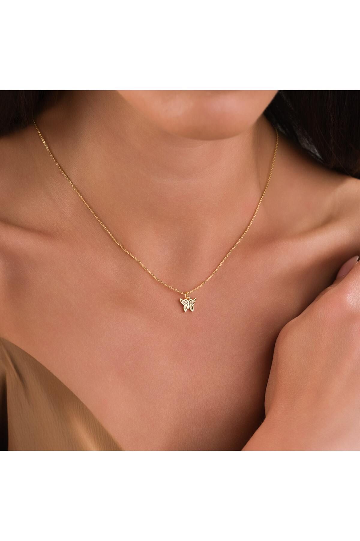 HOBİSY GIFT SHOP Zarif Kelebek Figürlü Çelik Kolye – Gold Renk , Minimalist Tasarım