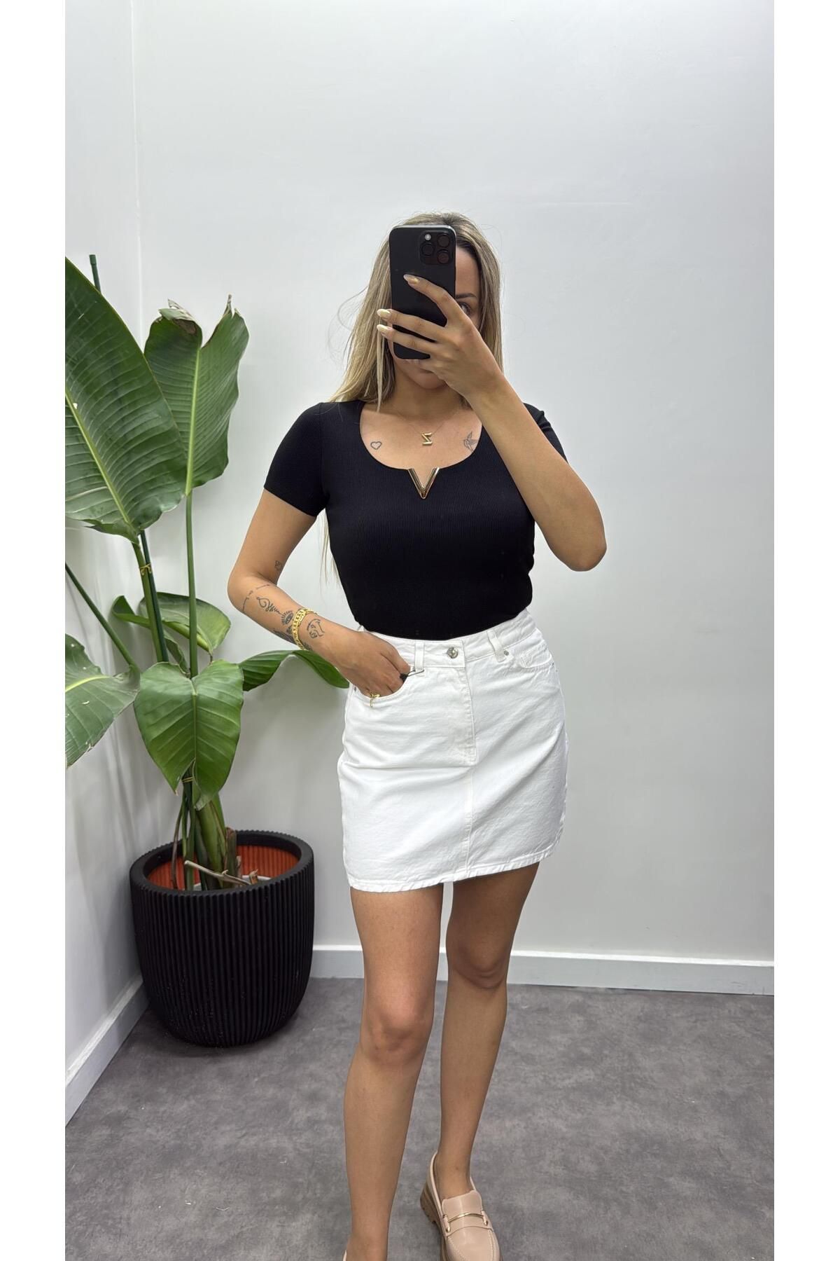 Acar Boutique V Aksesuarlı Bluz