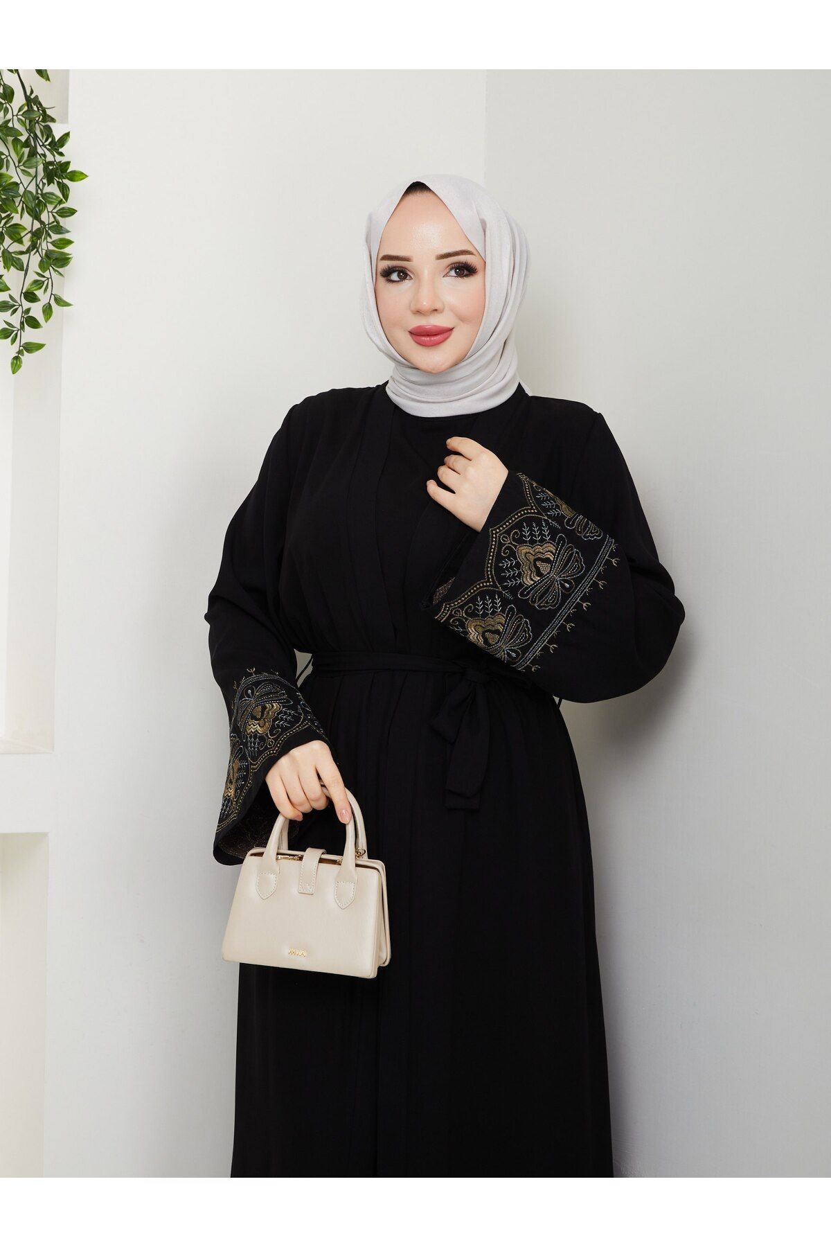 MUDUTEKSTİL İç Elbiseli Kolu Nakışlı Abaya Takım Siyah